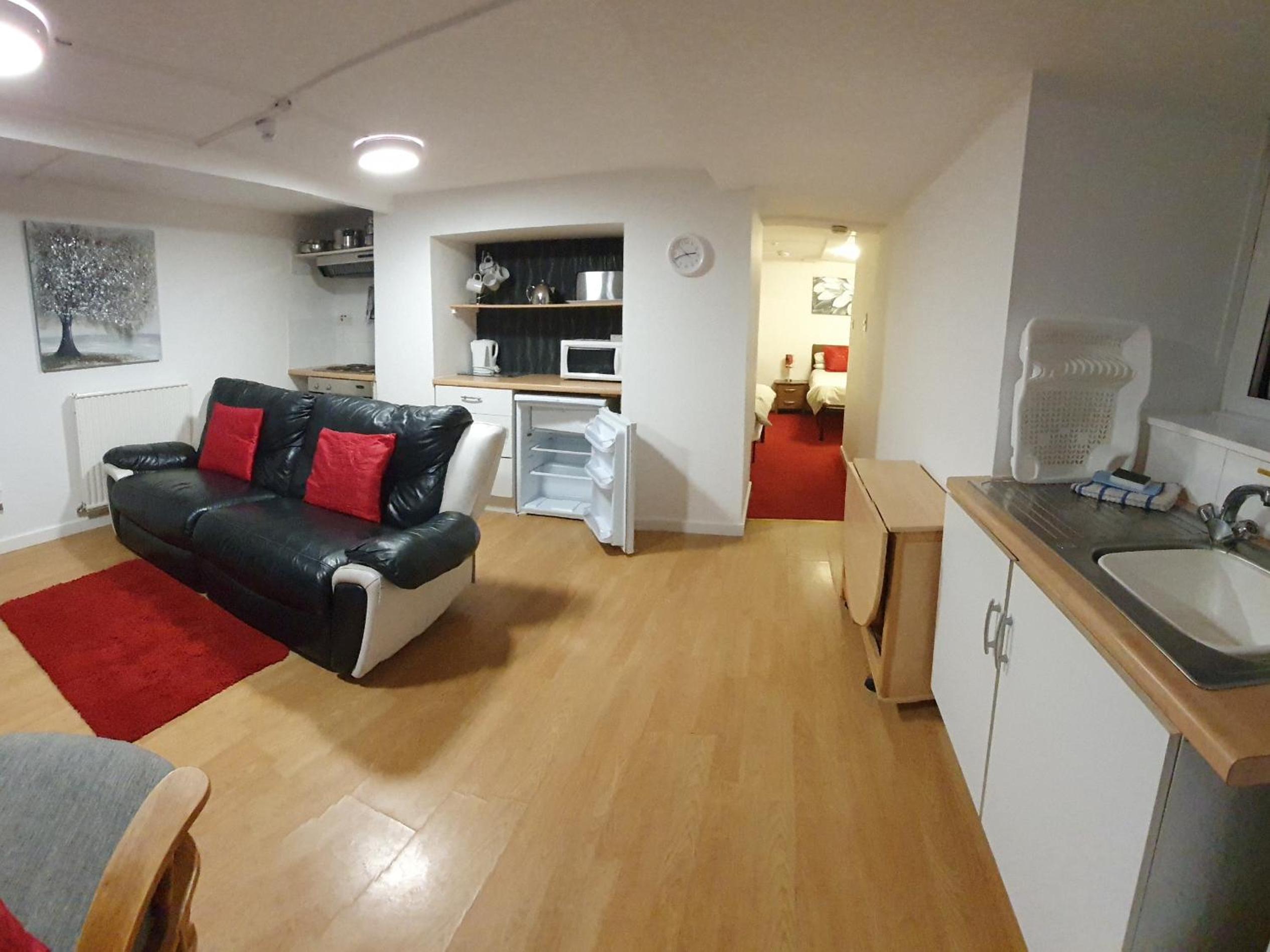 One-Bedroom Apartment