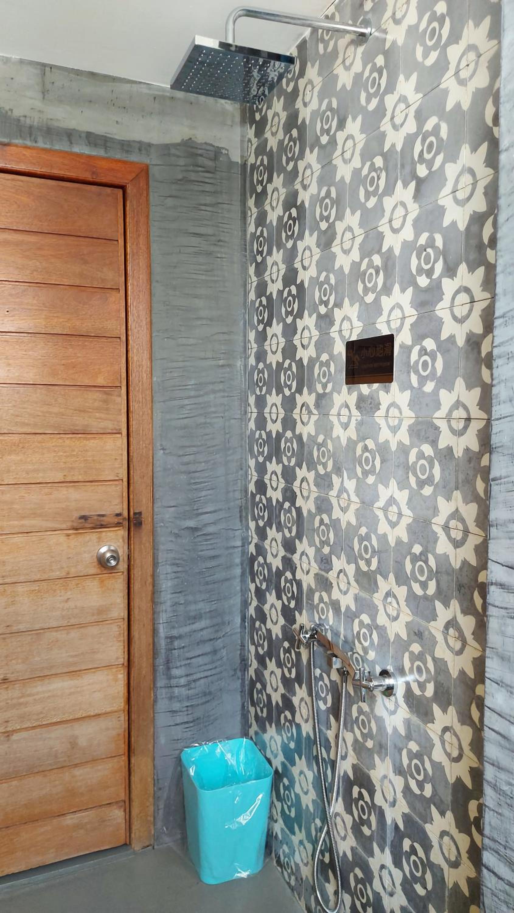 Deluxe Quadruple Room - Photo 6