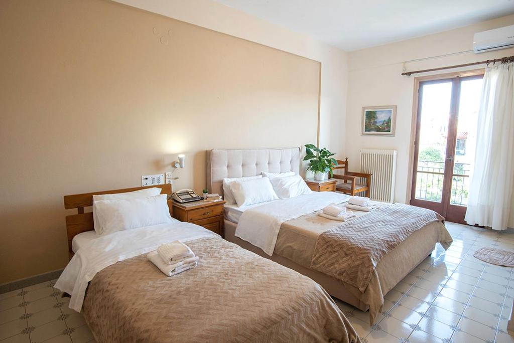 Triple Room - Photo 2