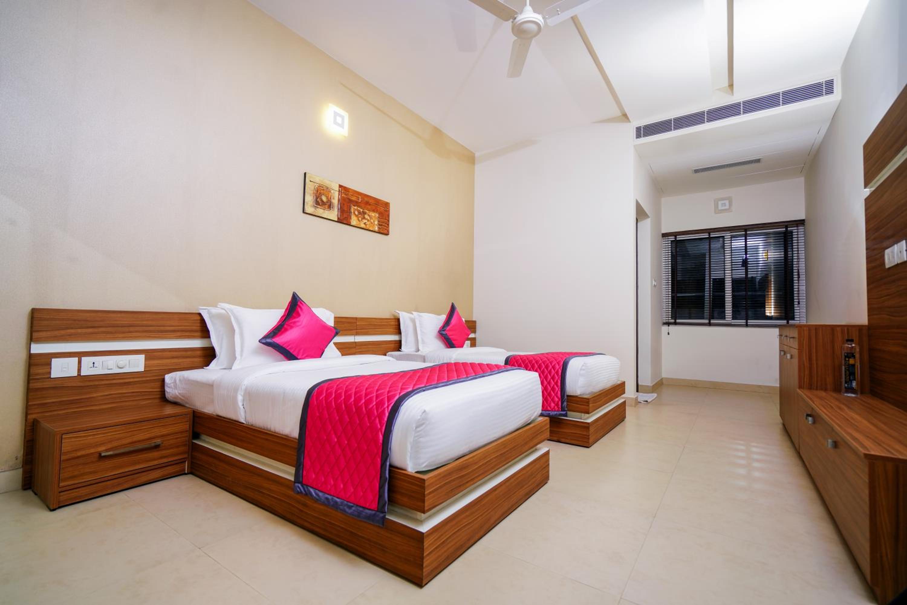 Executive Apart-2BHK - Photo 1