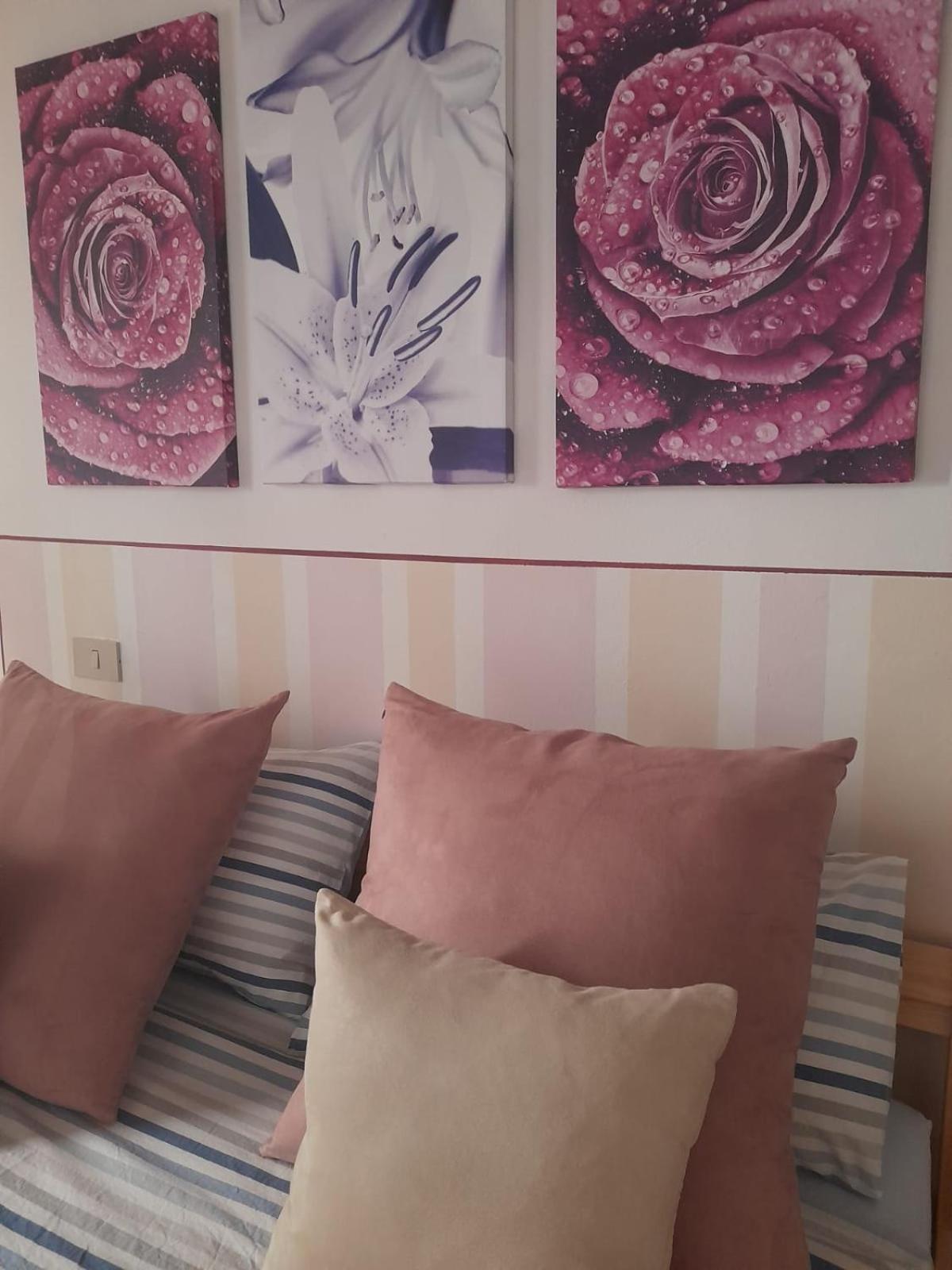One-Bedroom Apartment - Photo 39