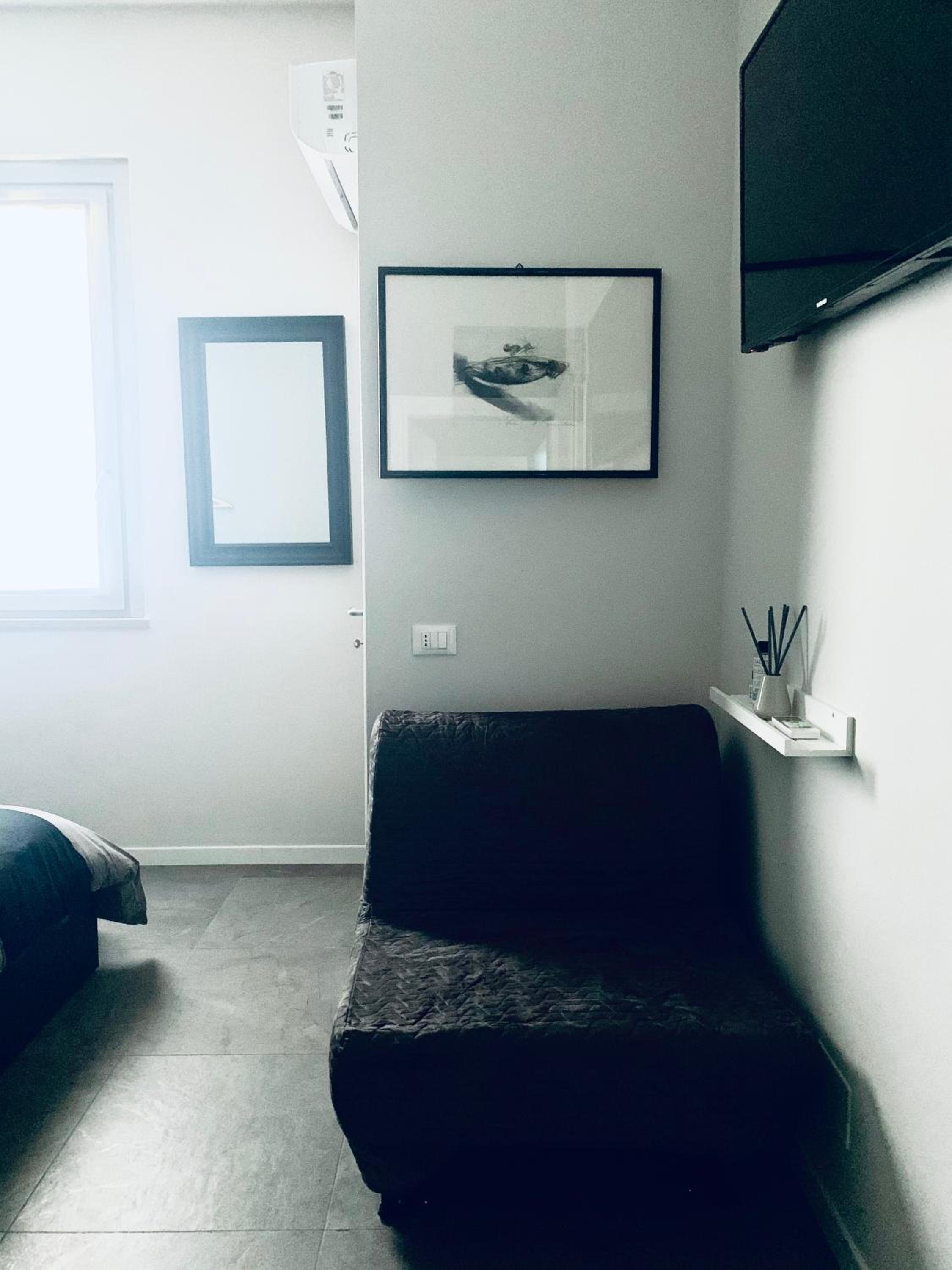 Double Room with Private Bathroom photo 2