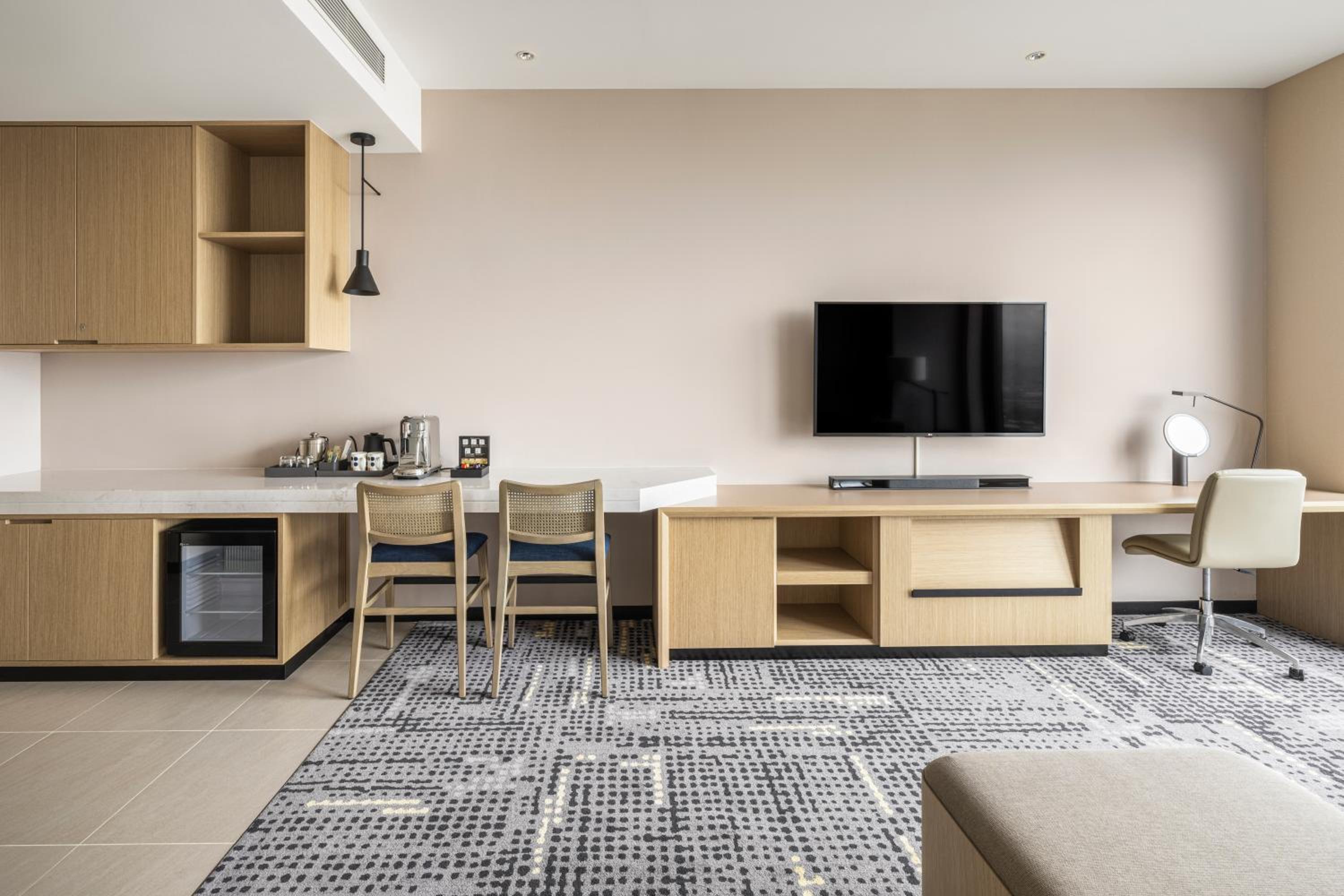 King Suite - Photo 8