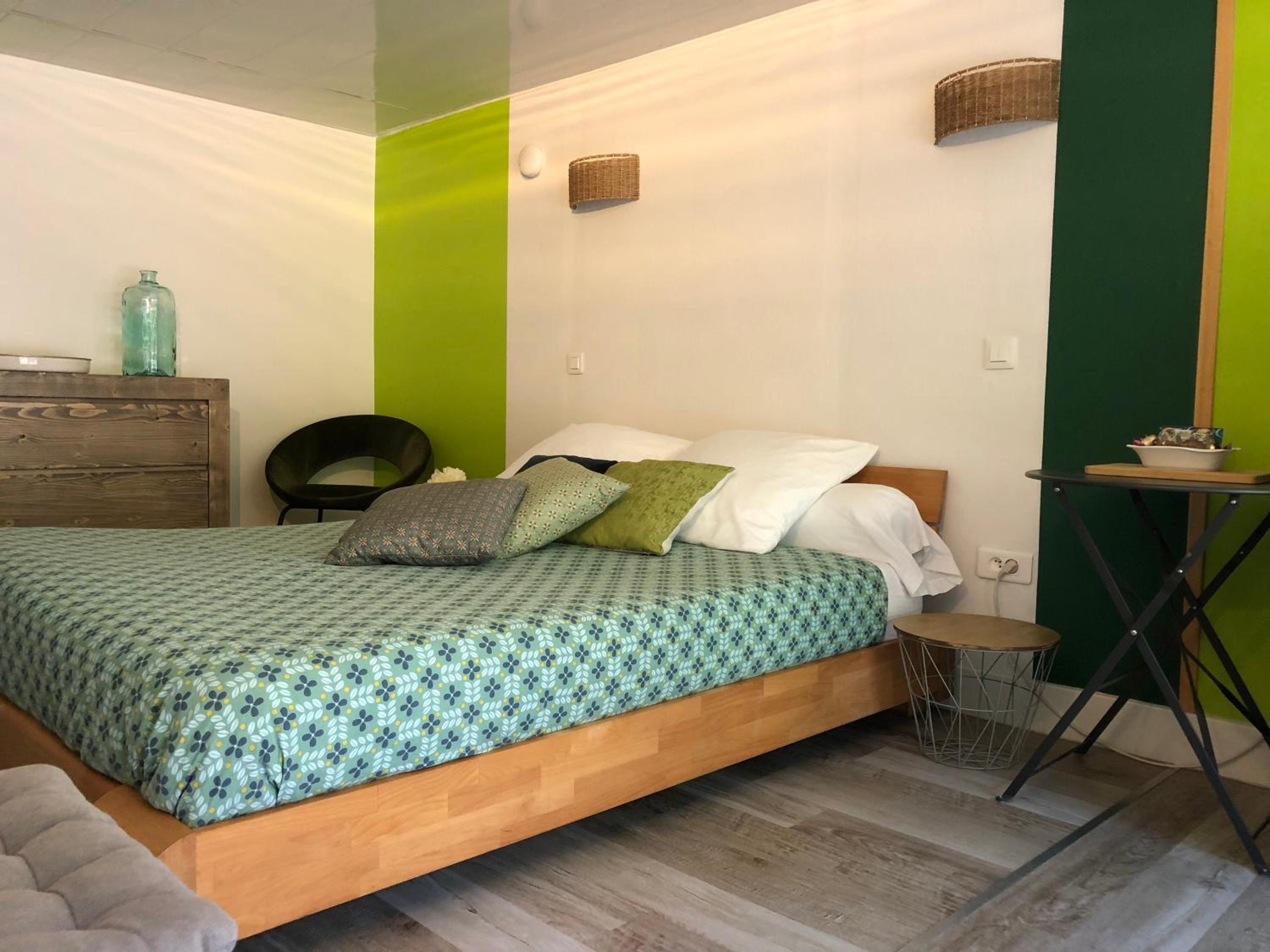 Double Room with Private Bathroom - Photo 3