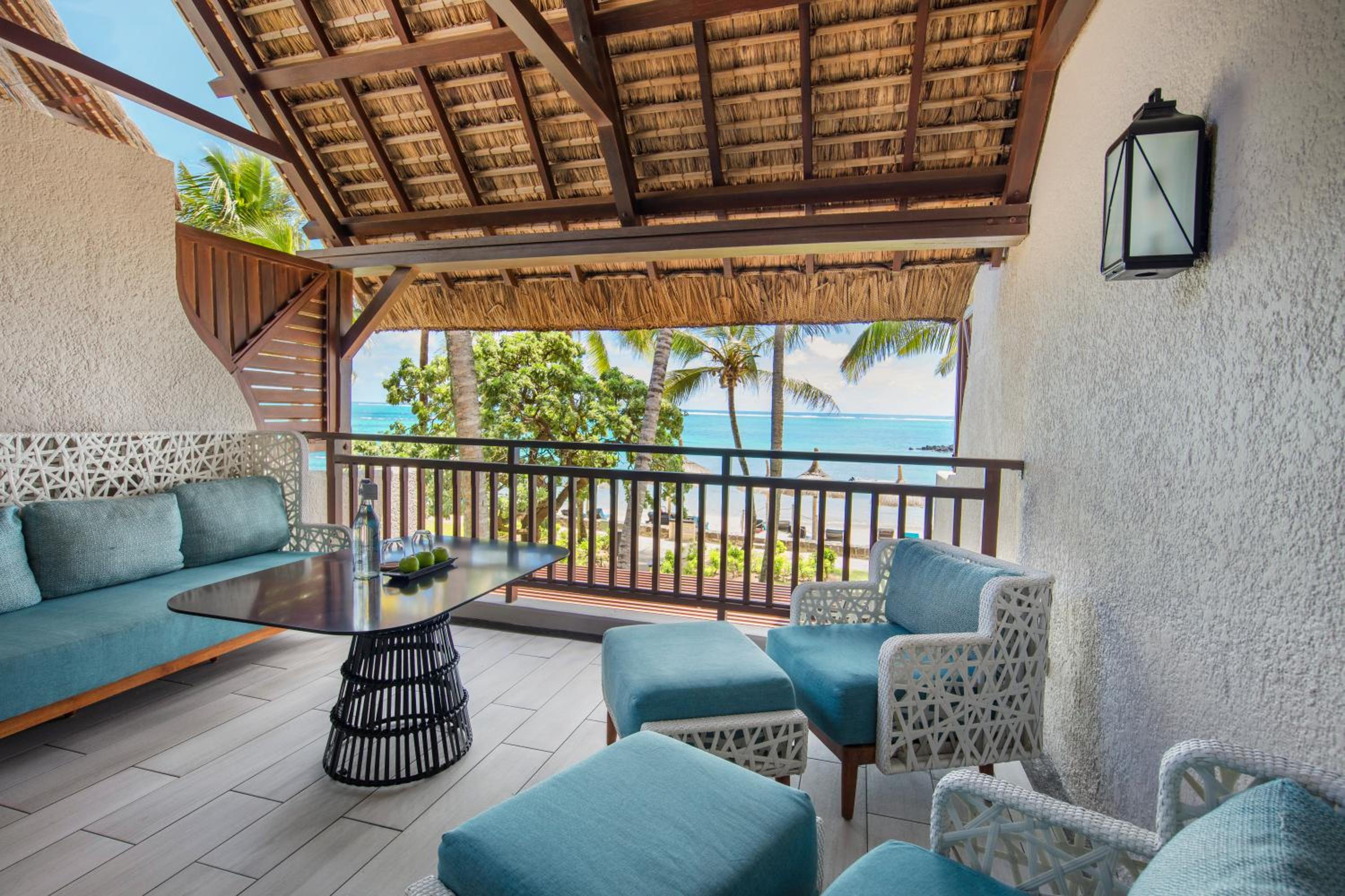 Junior Suite - Beach Front - Photo 1