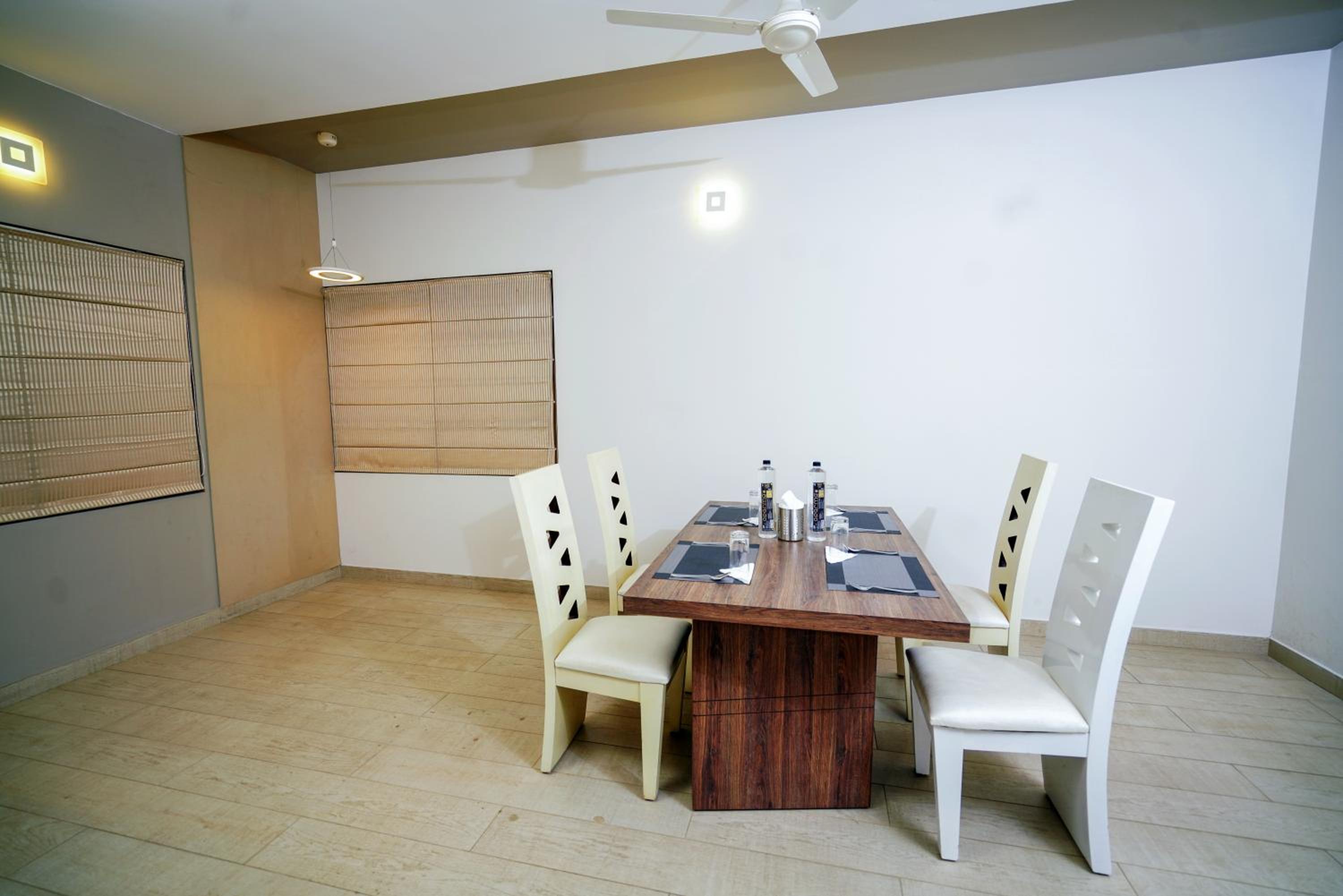 Executive Apart-2BHK - Photo 4