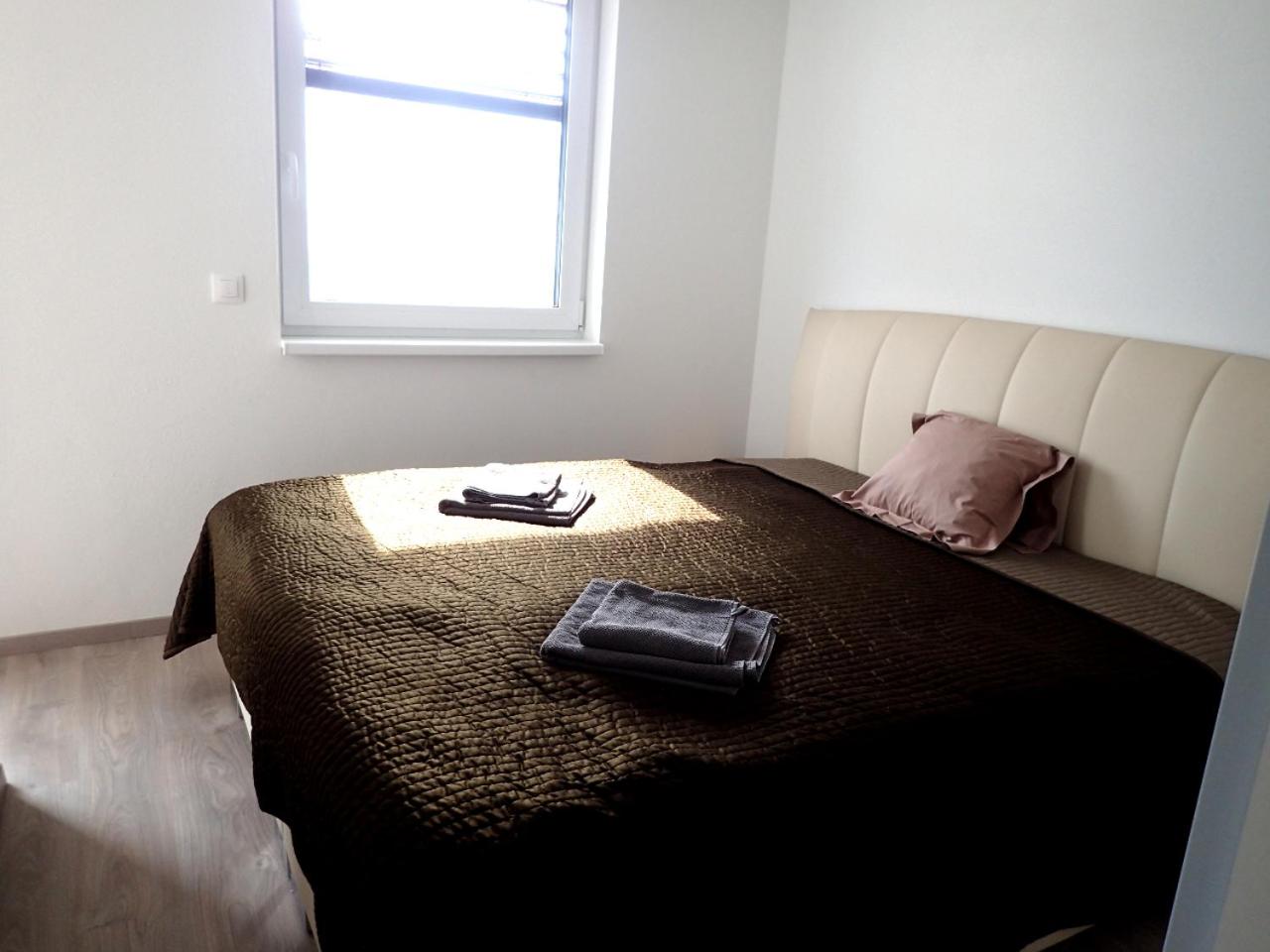 One-Bedroom Apartment - Photo 5