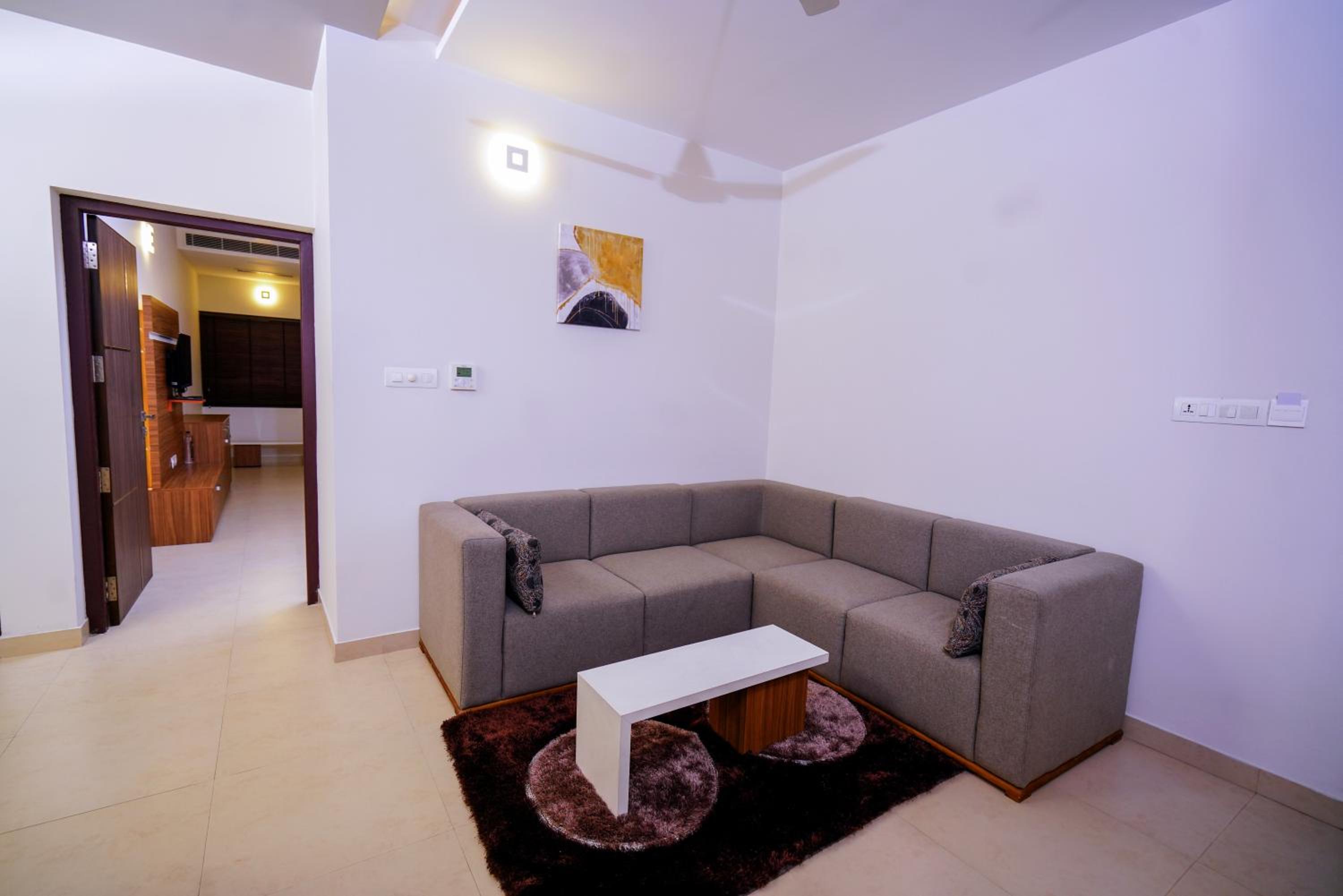 Executive Apart-2BHK - Photo 6