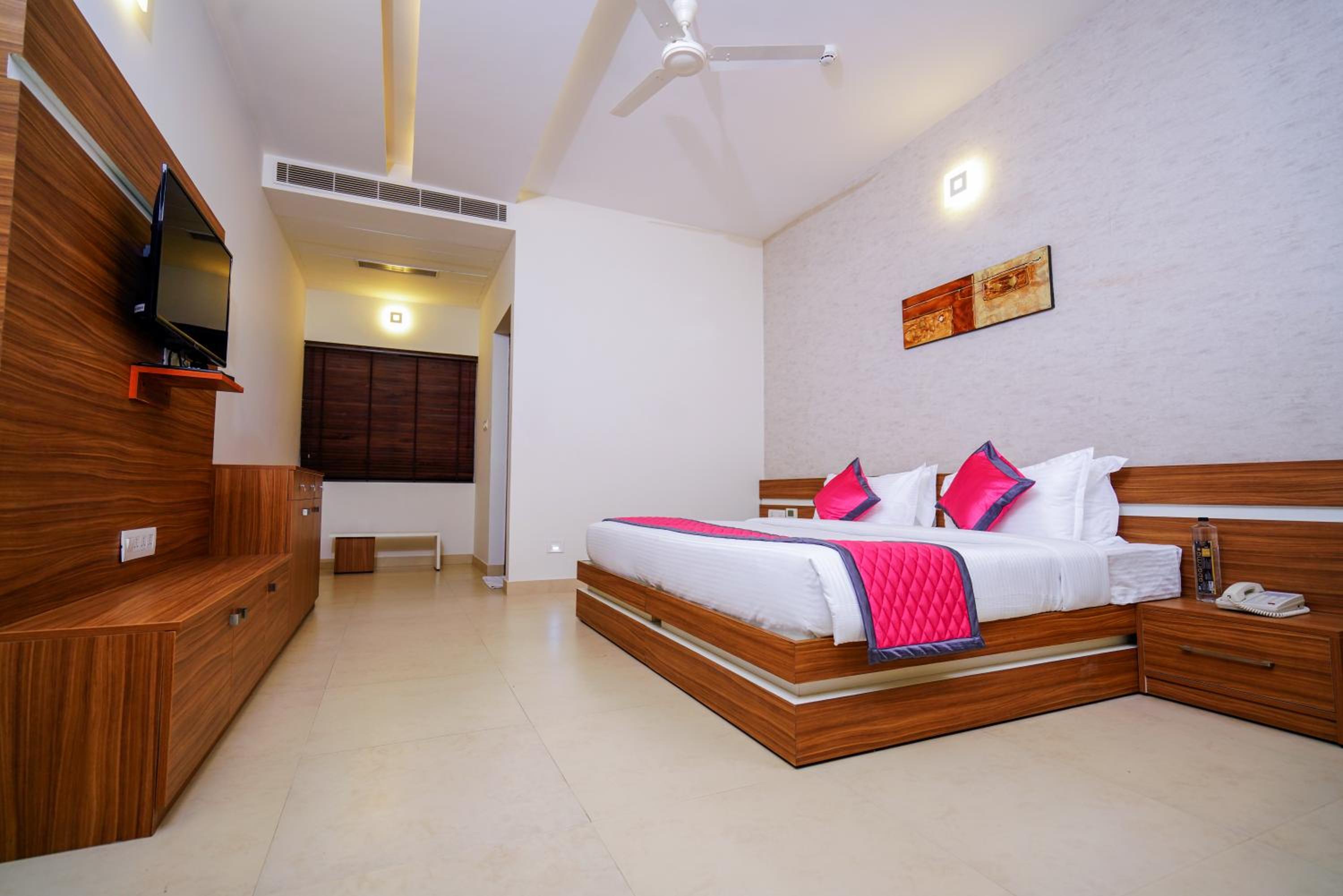 Executive Apart-2BHK - Photo 8