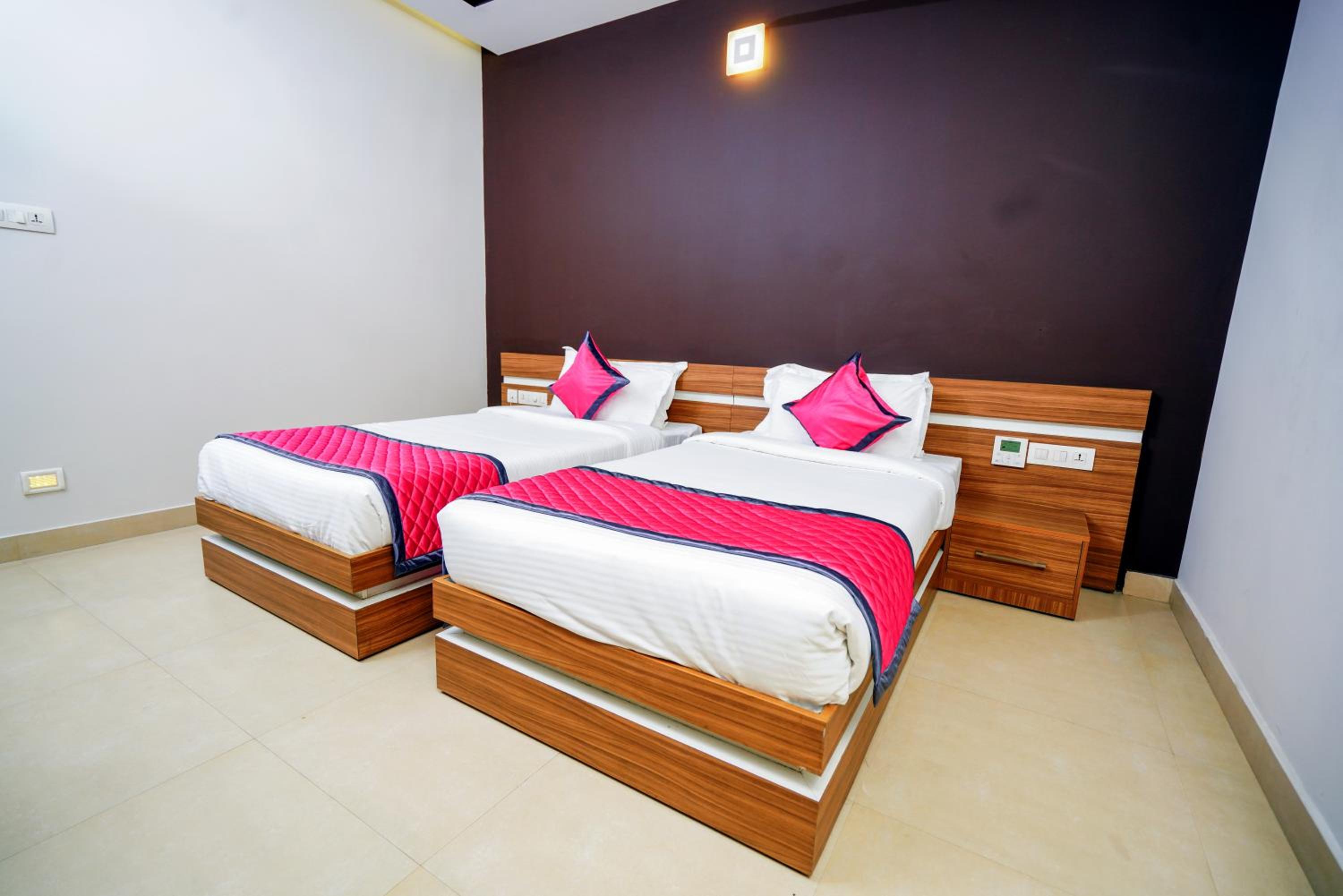 Superior Double Room - Photo 1