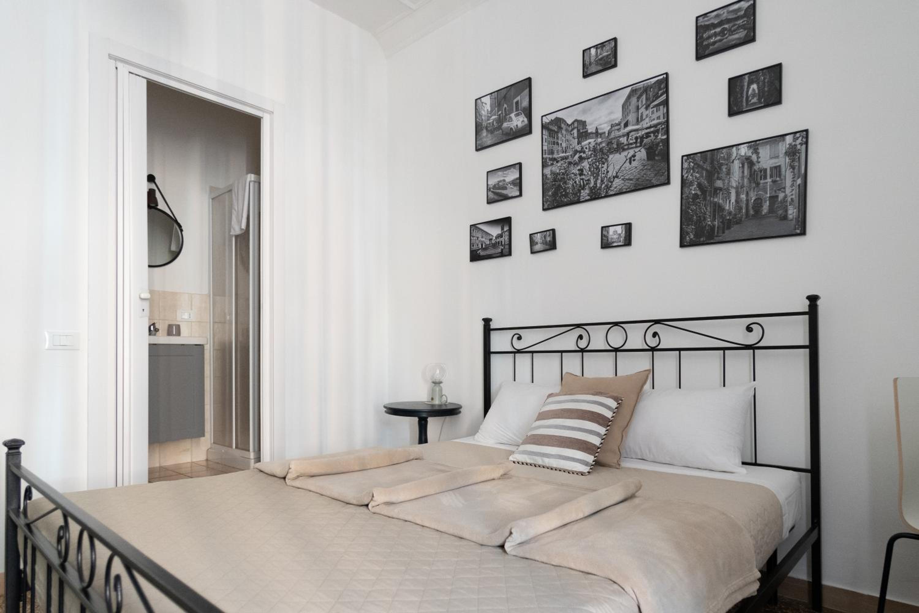Deluxe Triple Room photo 3