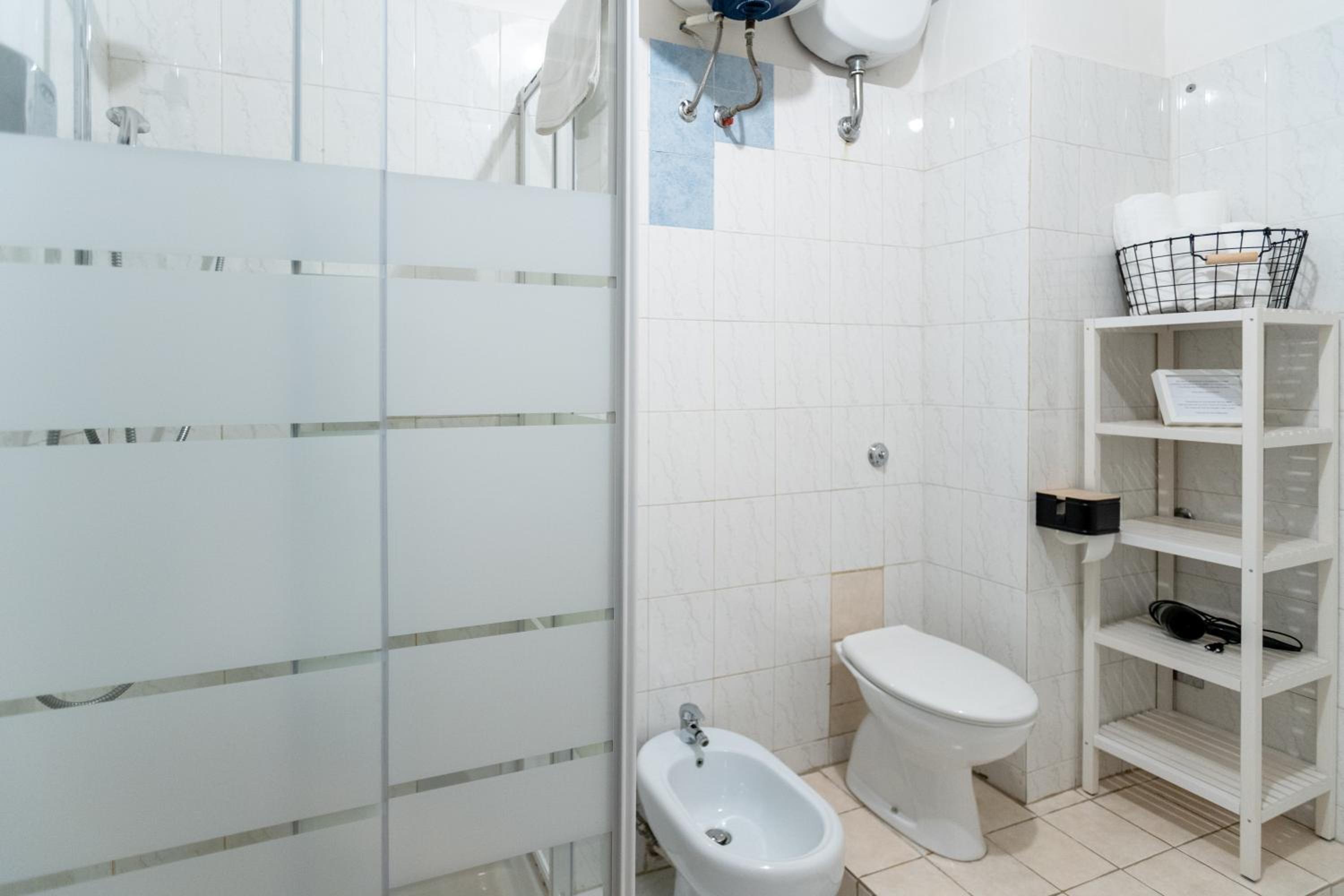 Triple Room with Private External Bathroom photo 2