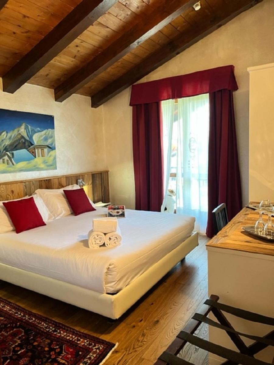 Double Room - Photo 14