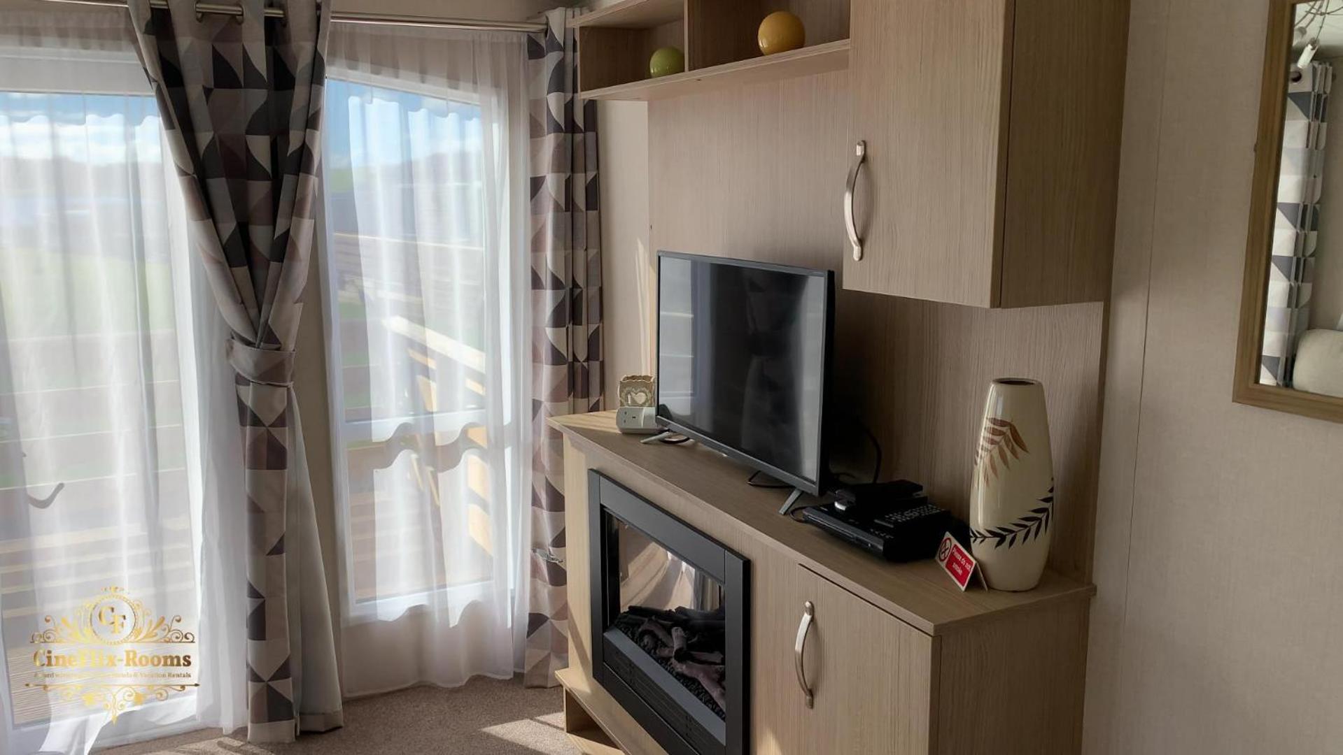 Mobile Home photo 2