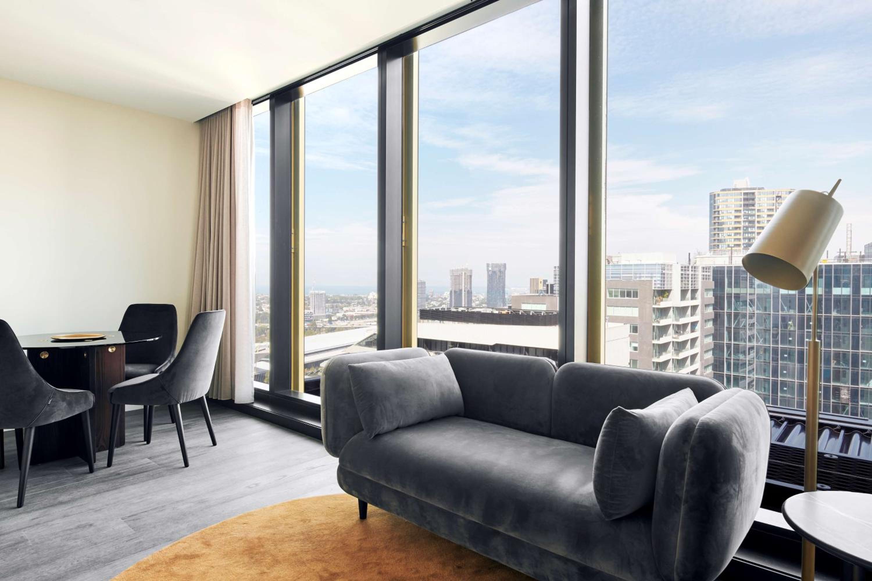 Skyline View Plus Room - Photo 2