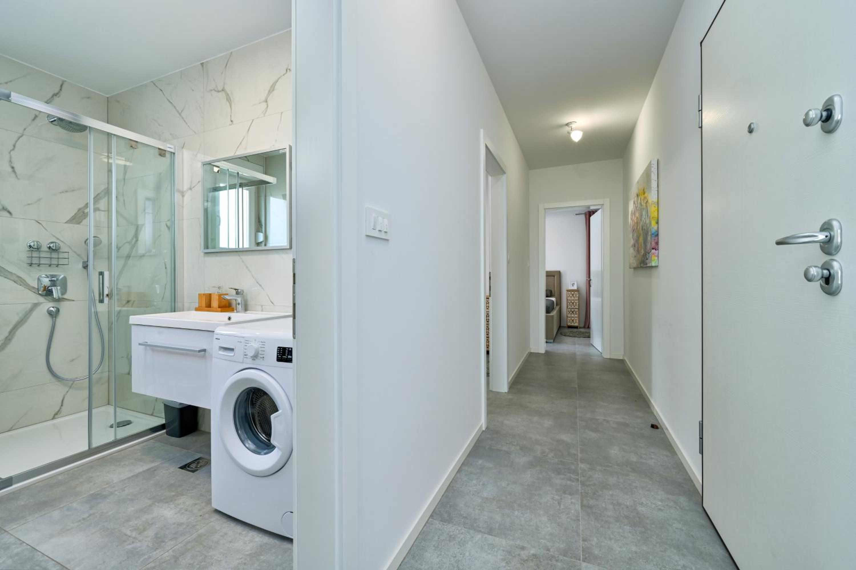 Two-Bedroom Apartment - Photo 20