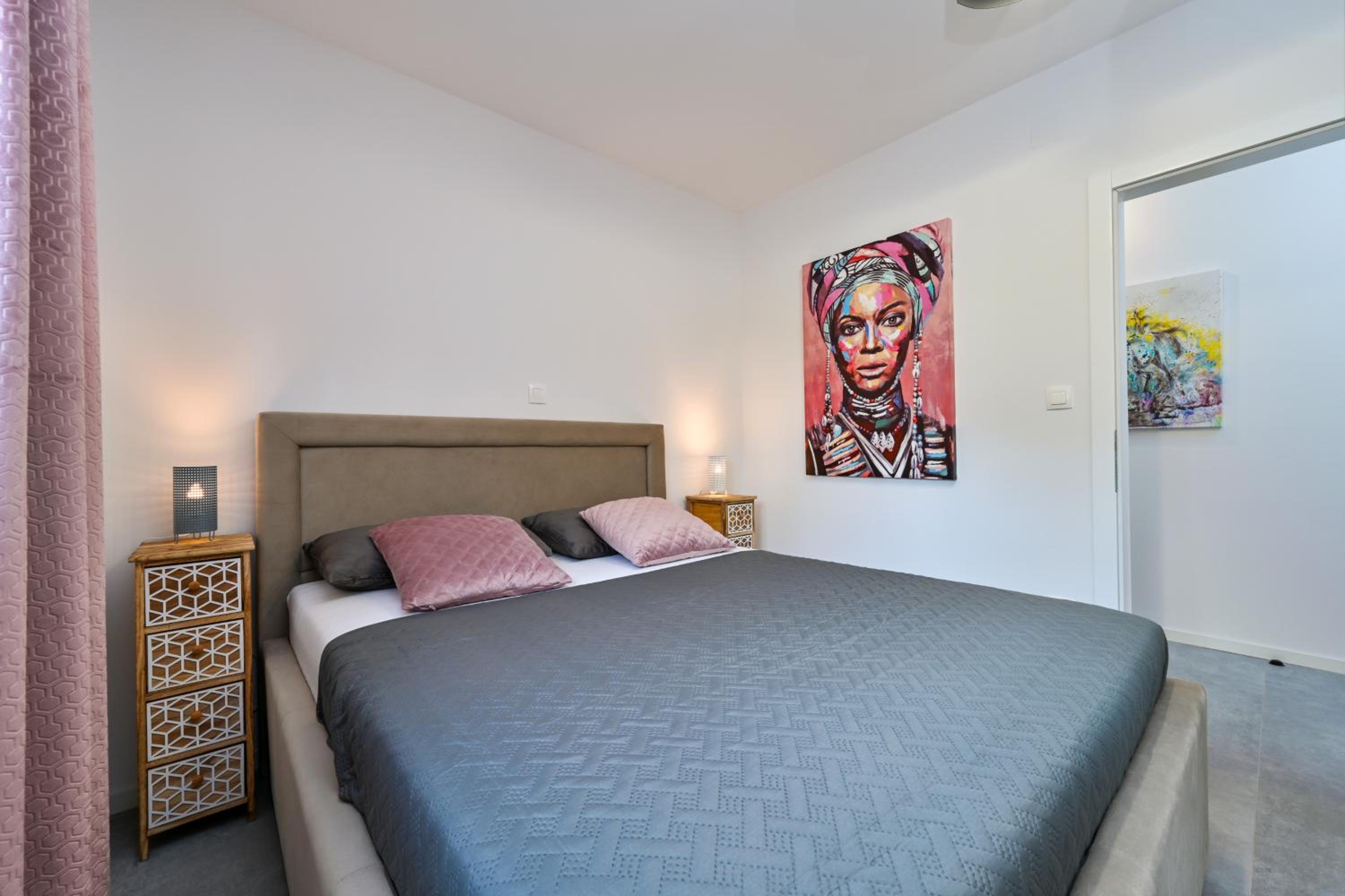 Two-Bedroom Apartment - Photo 21