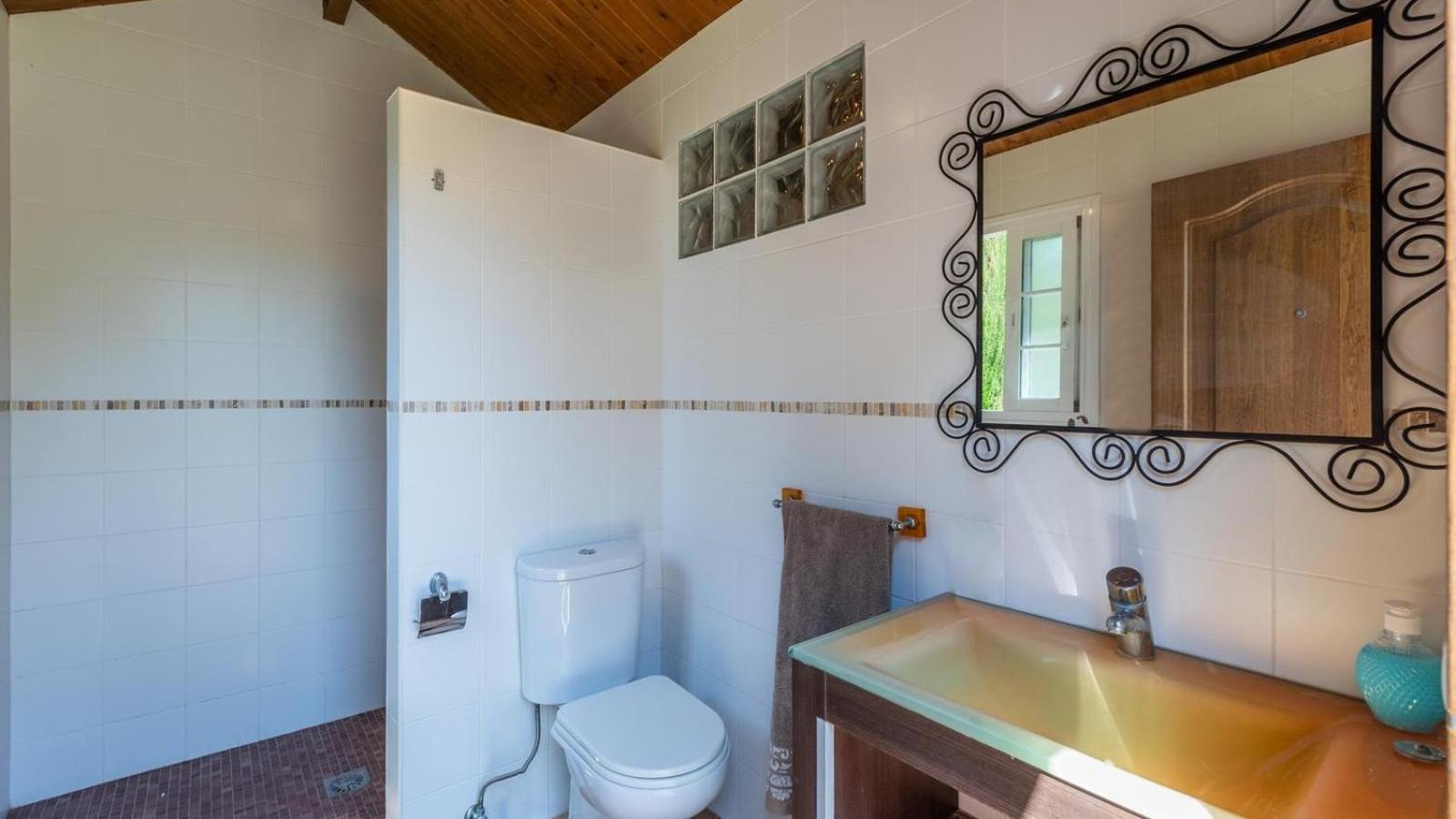 Casa de Seis Habitaciones