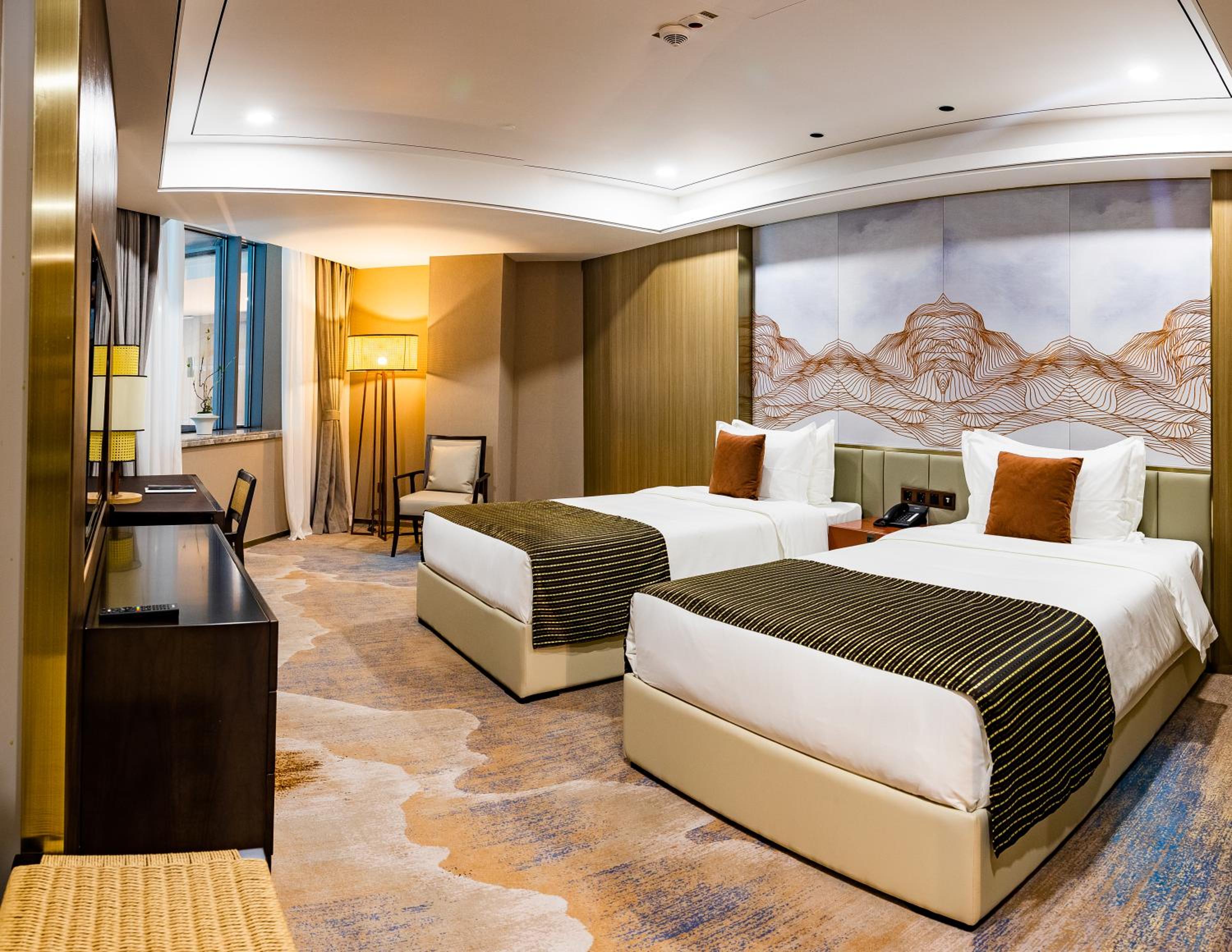Standard Twin Room with Free Parking - Photo 1