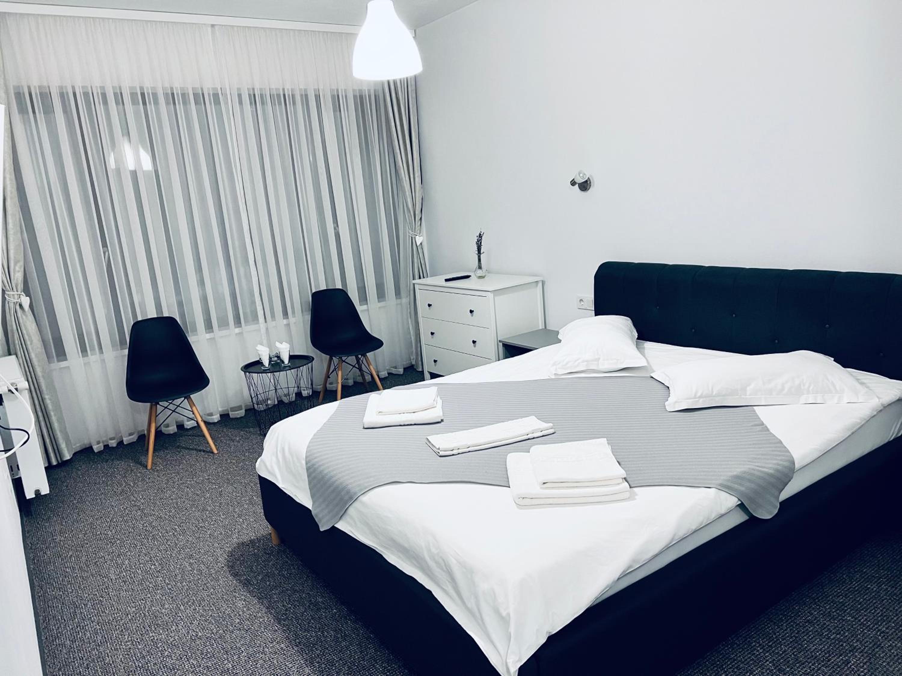 Double Room with Private Bathroom photo 3