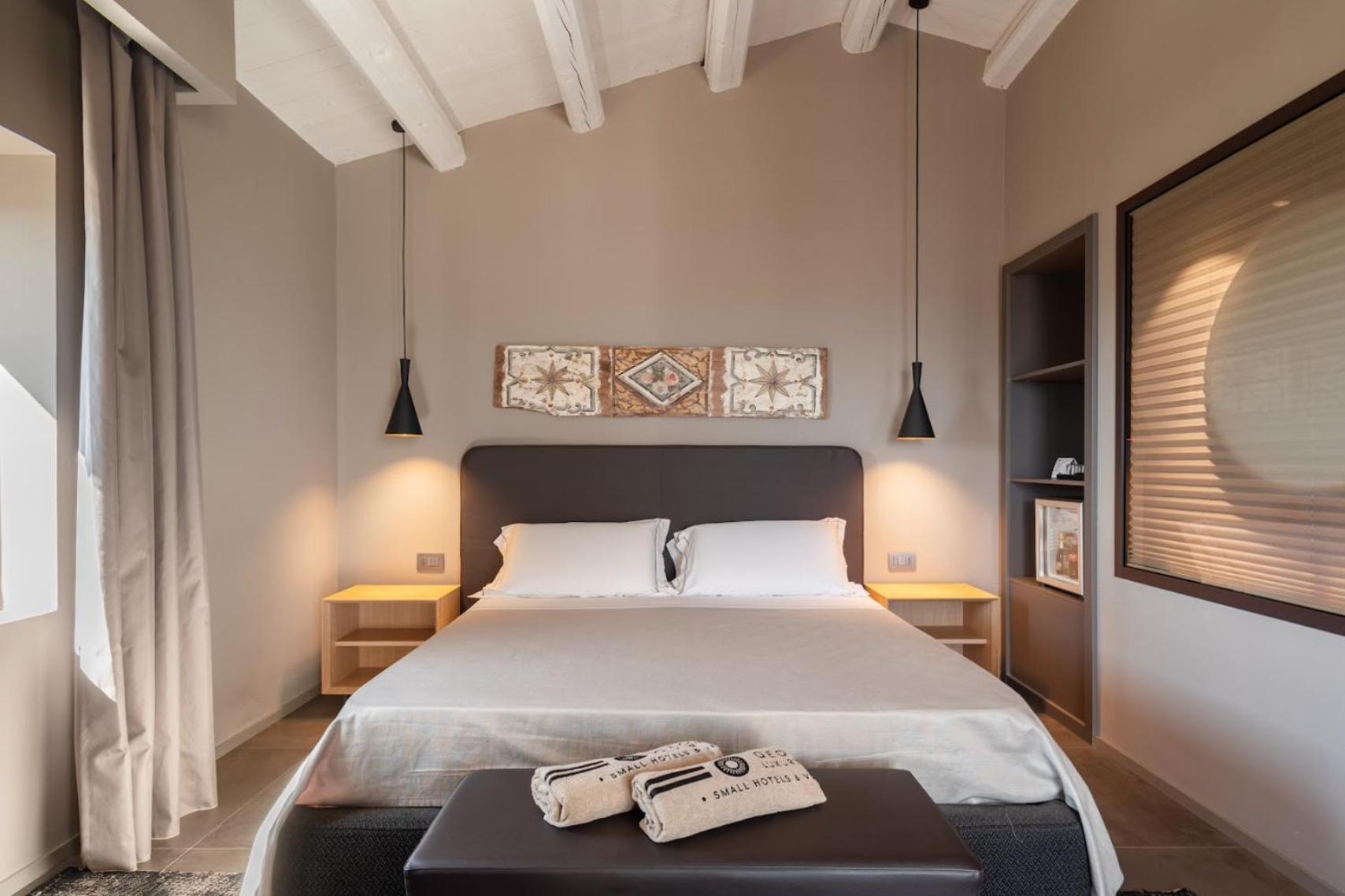 Superior Double or Twin Room with Terrace