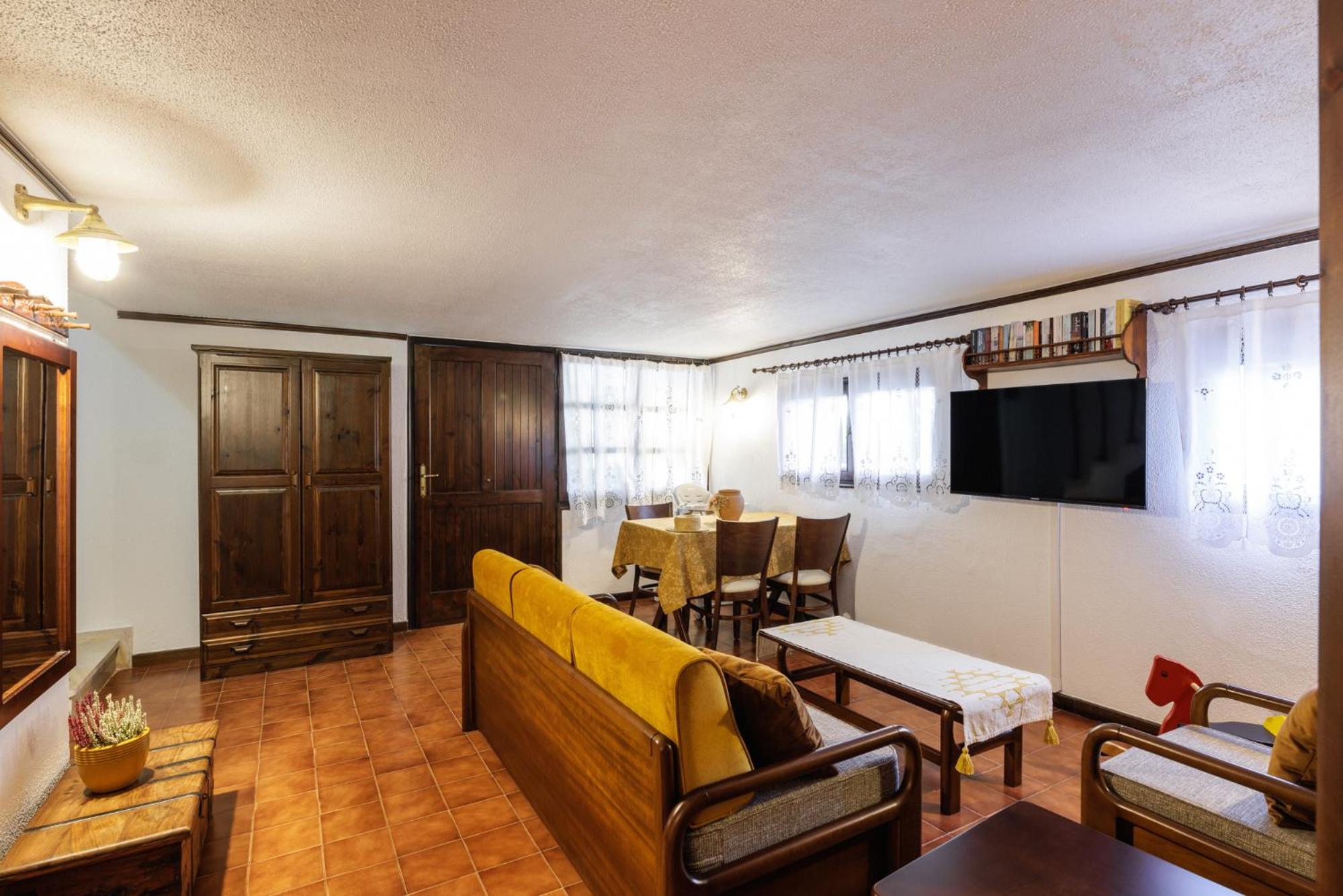 Studio with Garden View