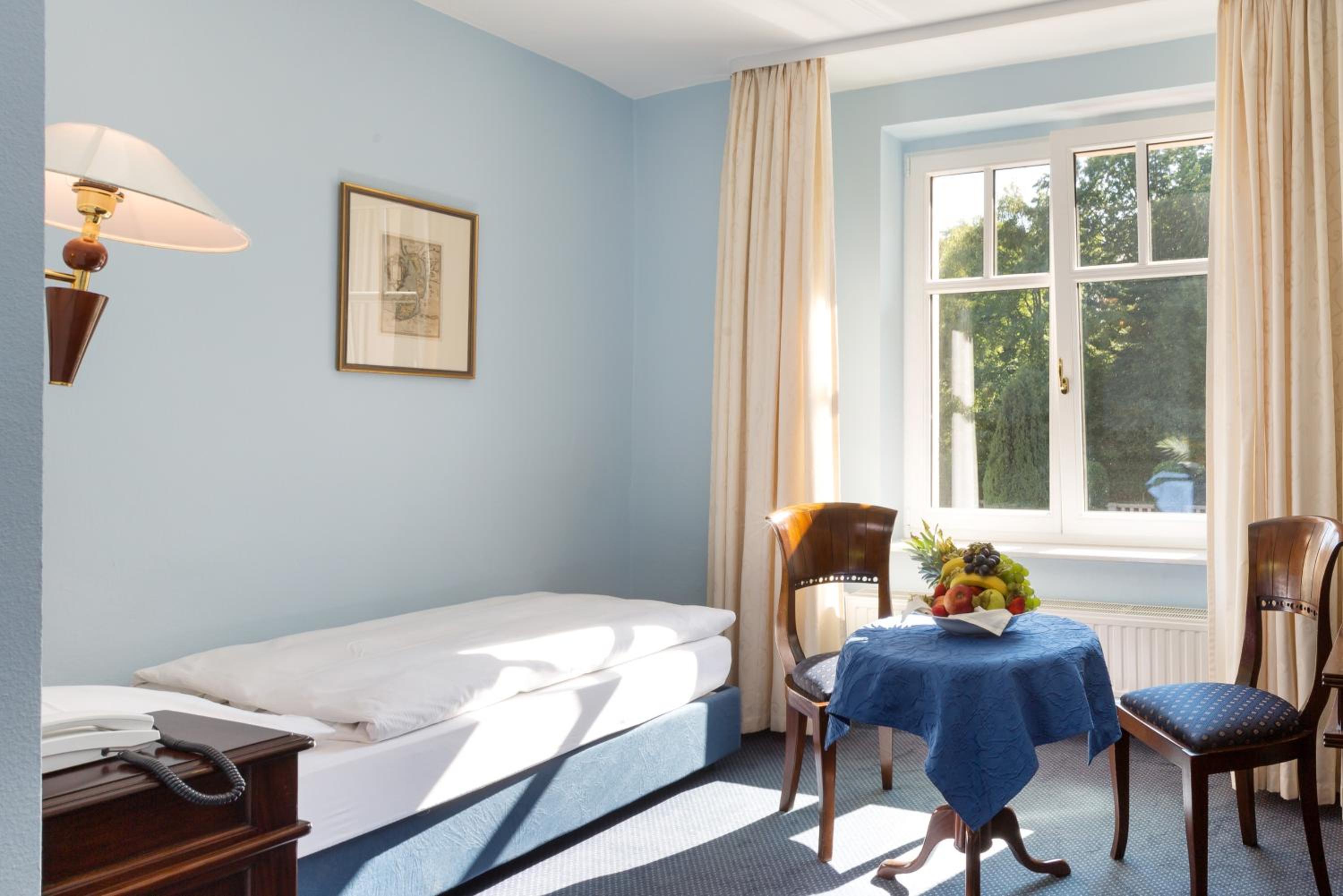 Single Room photo 2