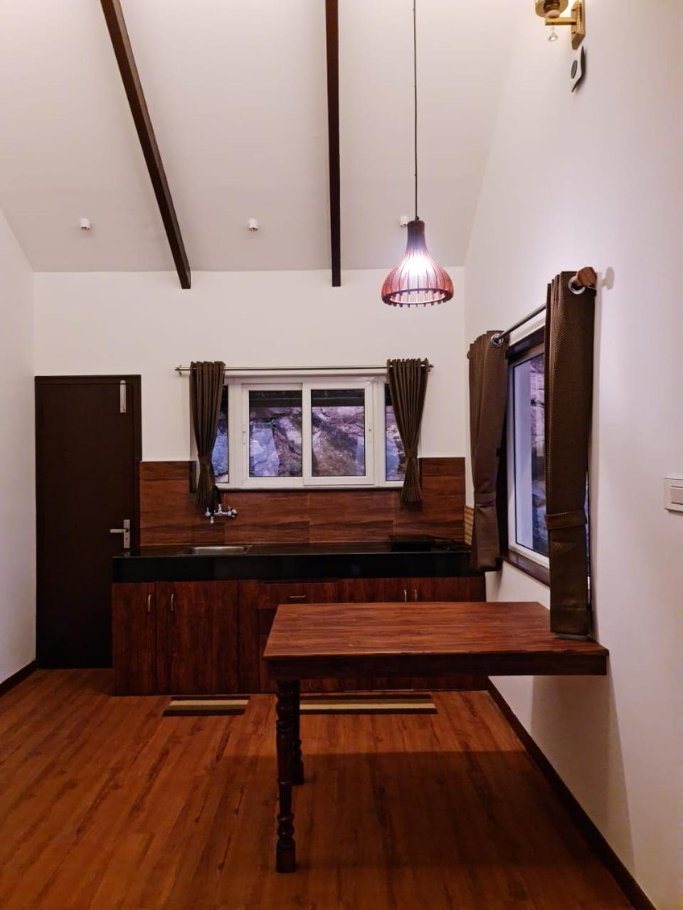 Two-Bedroom Villa - Photo 9