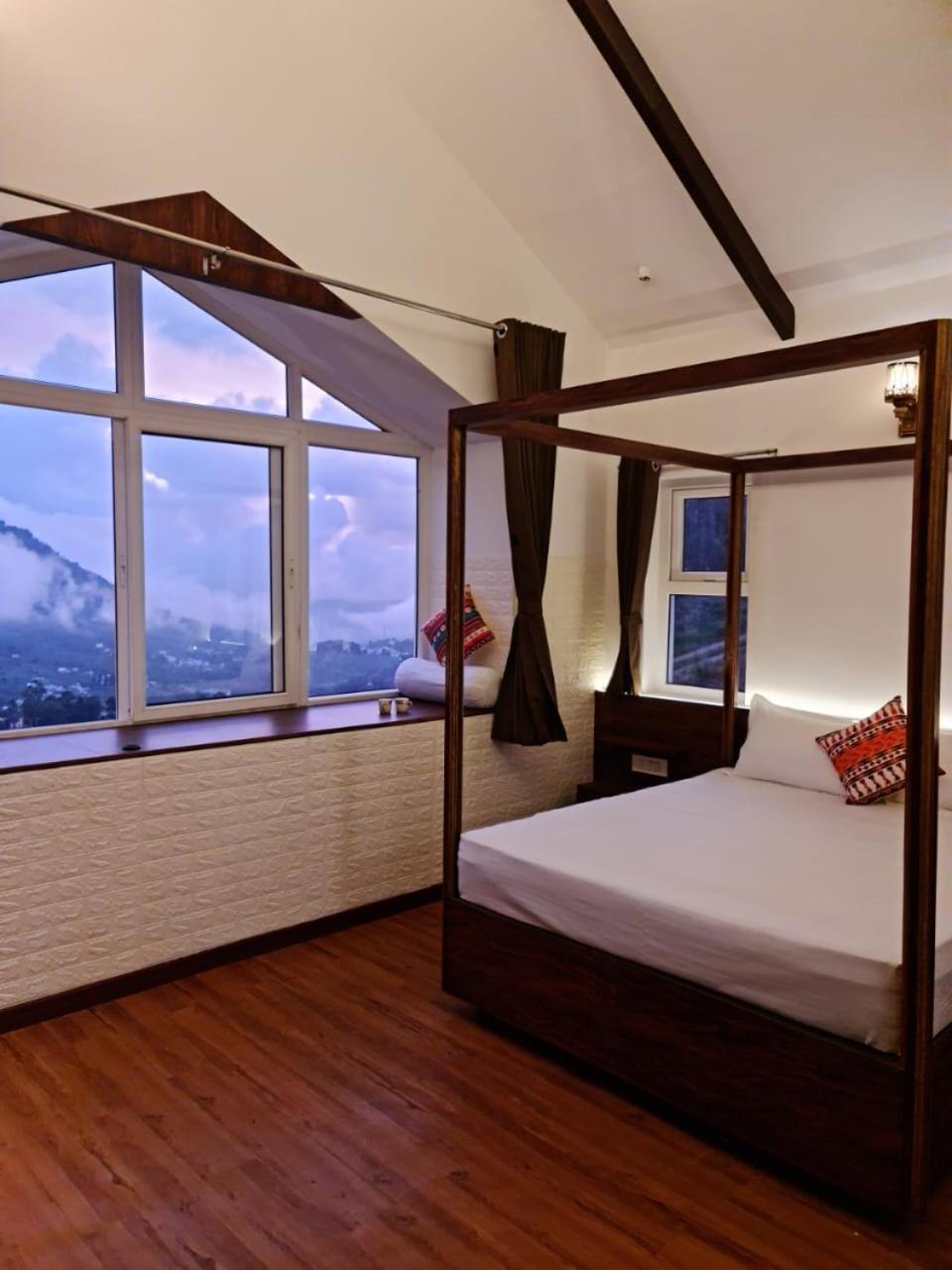 Two-Bedroom Villa - Photo 7