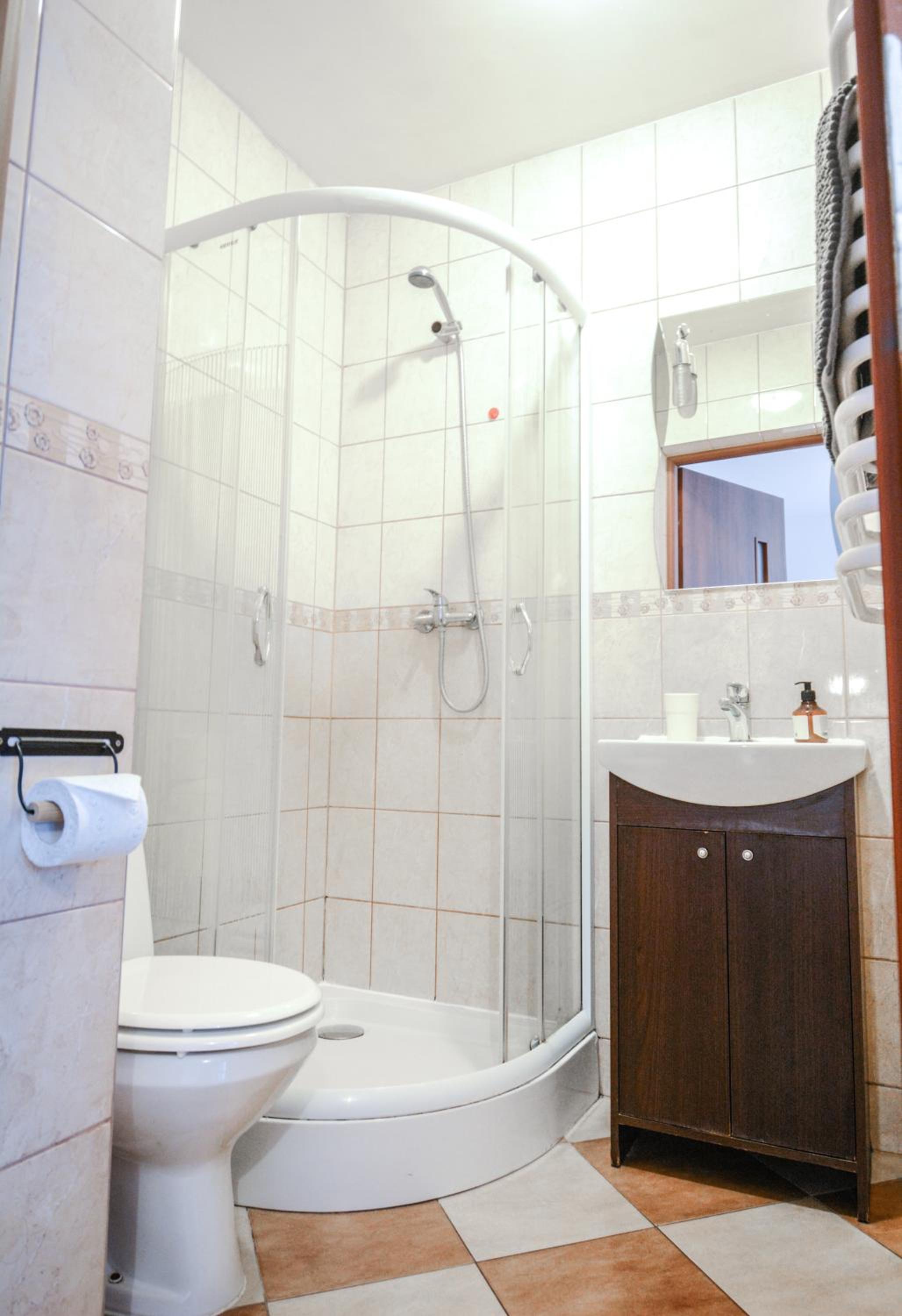 Studio Apartment - Photo 2