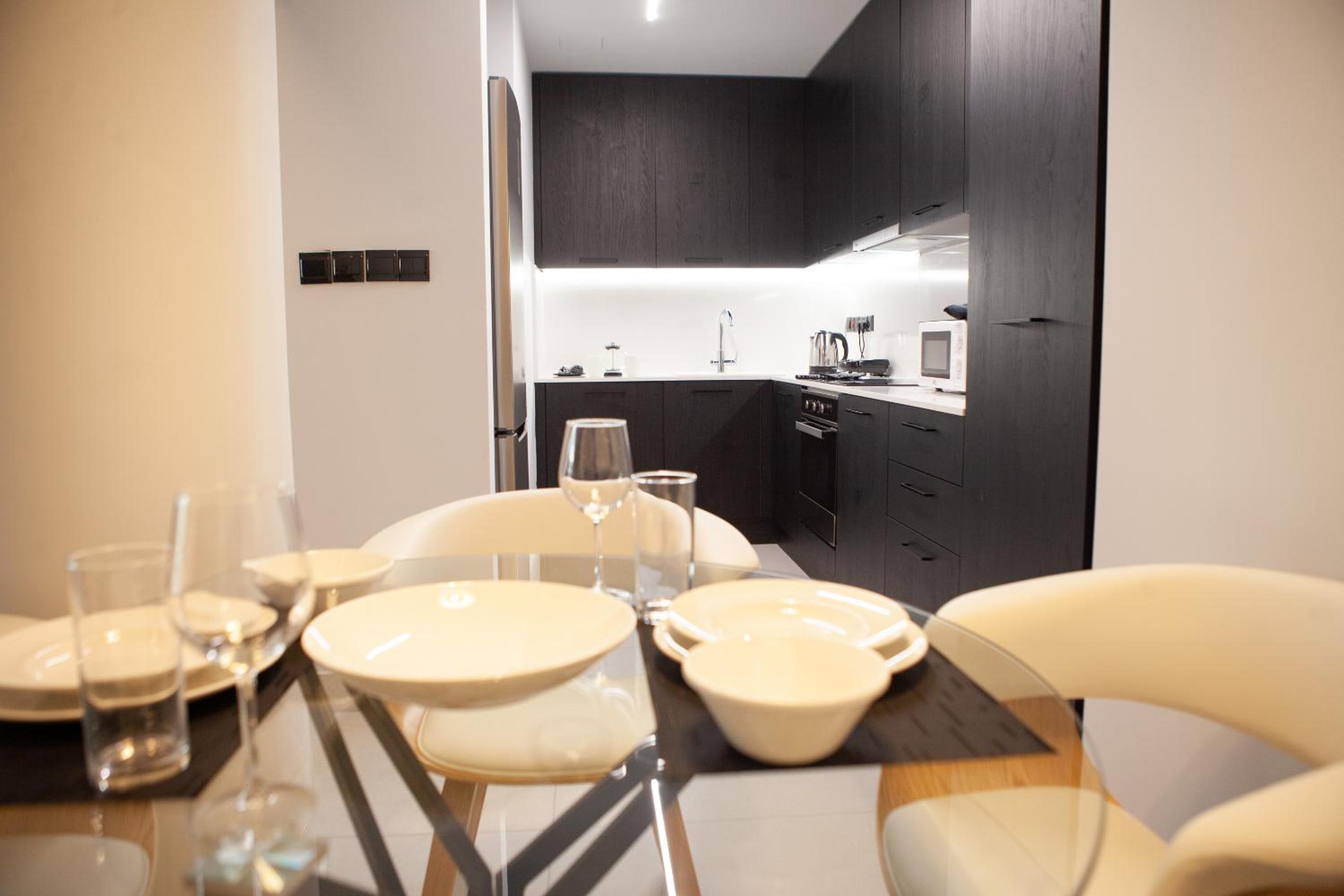 Two-Bedroom Deluxe Apartment with Balcony photo 2