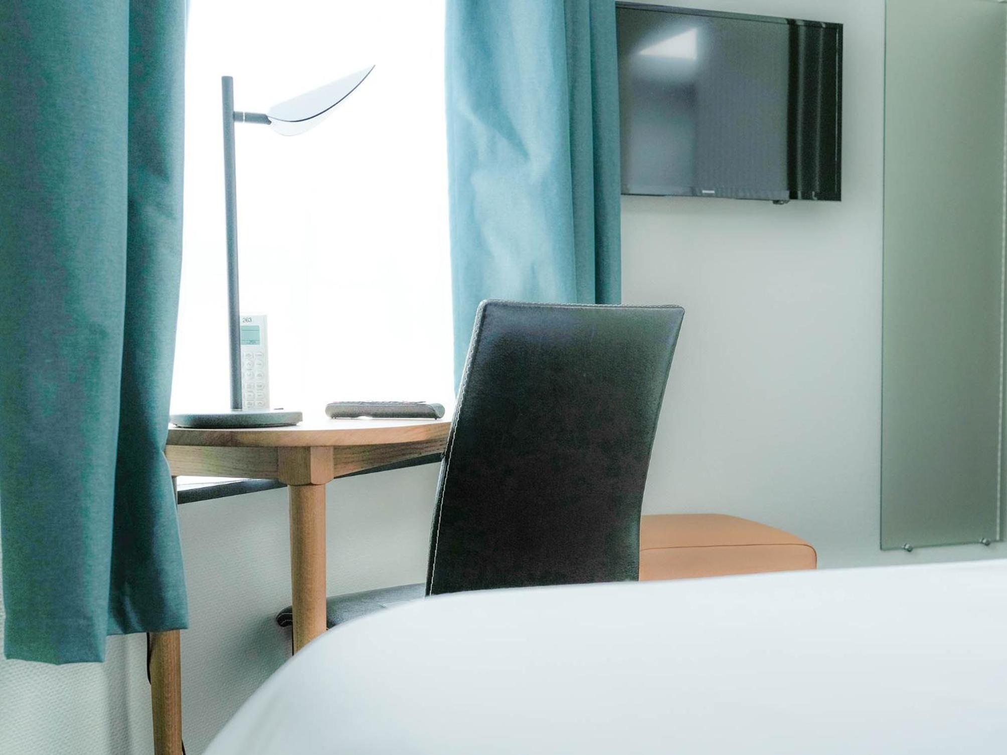 Small Double Room - Non-Smoking - Photo 2