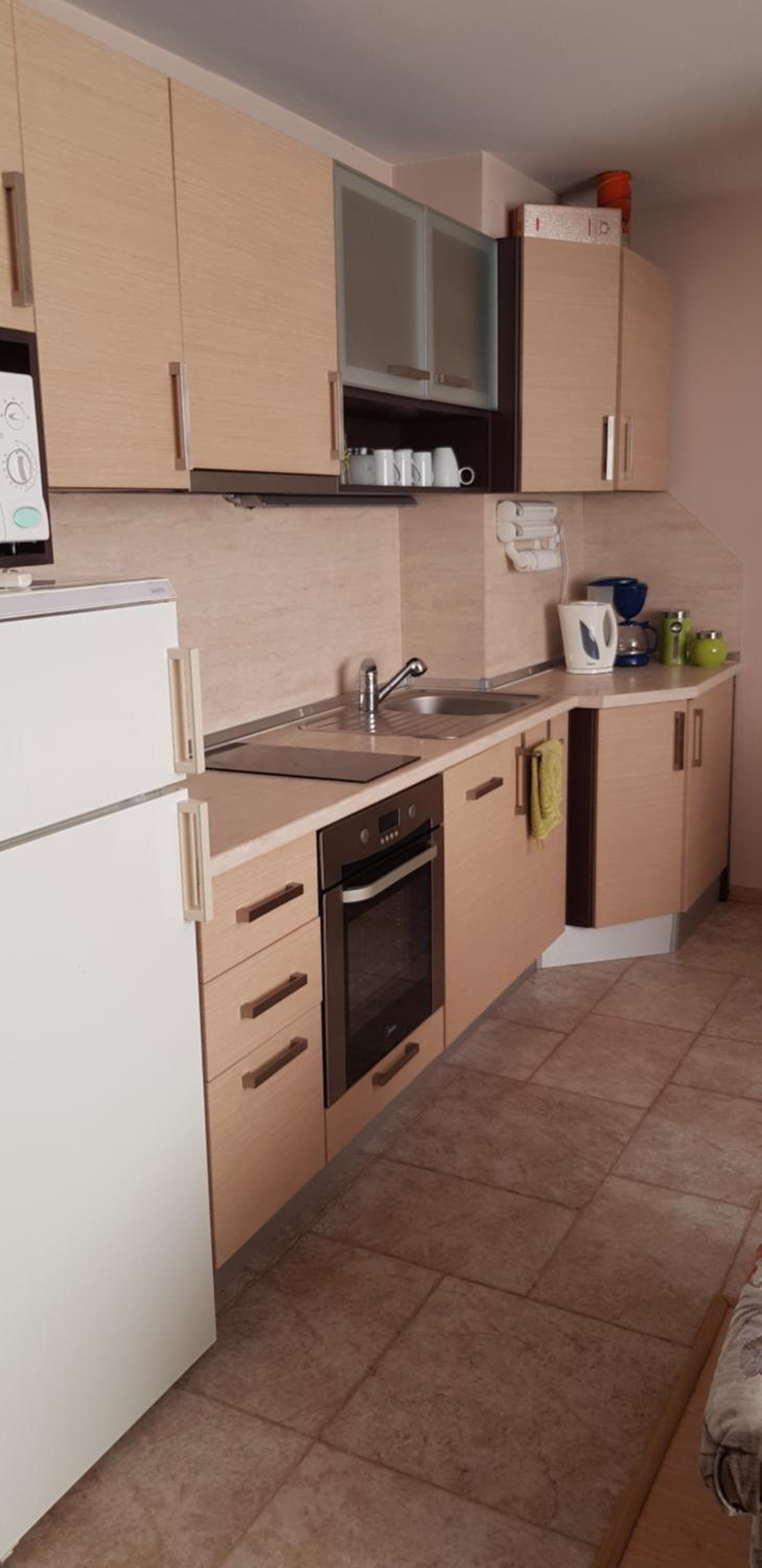 One-Bedroom Apartment - Photo 32