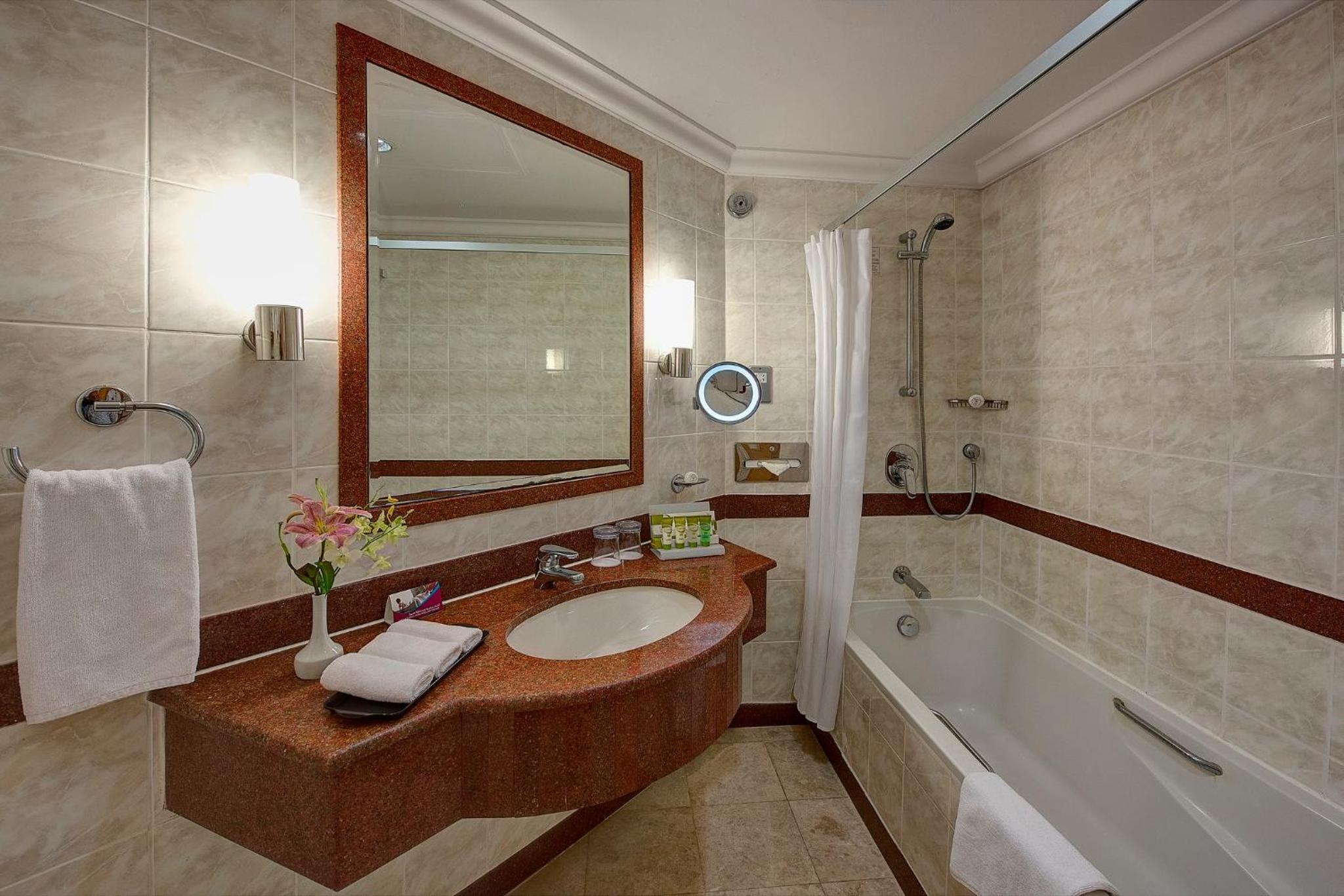 Twin Room with Sea View - Photo 4