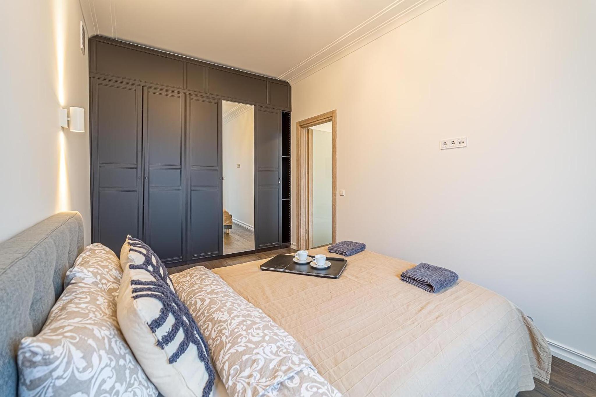 One-Bedroom Apartment - Photo 22