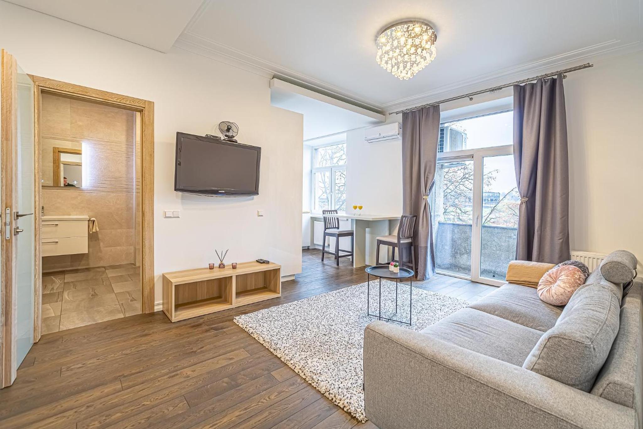 One-Bedroom Apartment - Photo 13