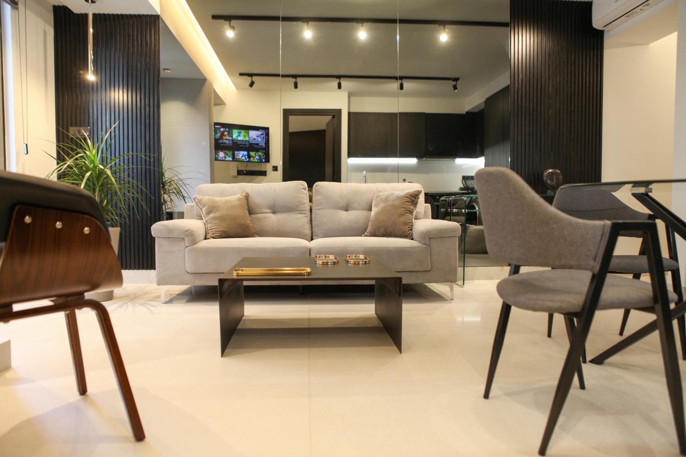 Two-Bedroom Deluxe Apartment with Balcony