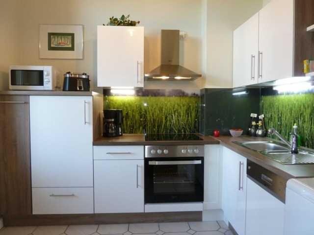 Two-Bedroom Apartment with Balcony photo 3