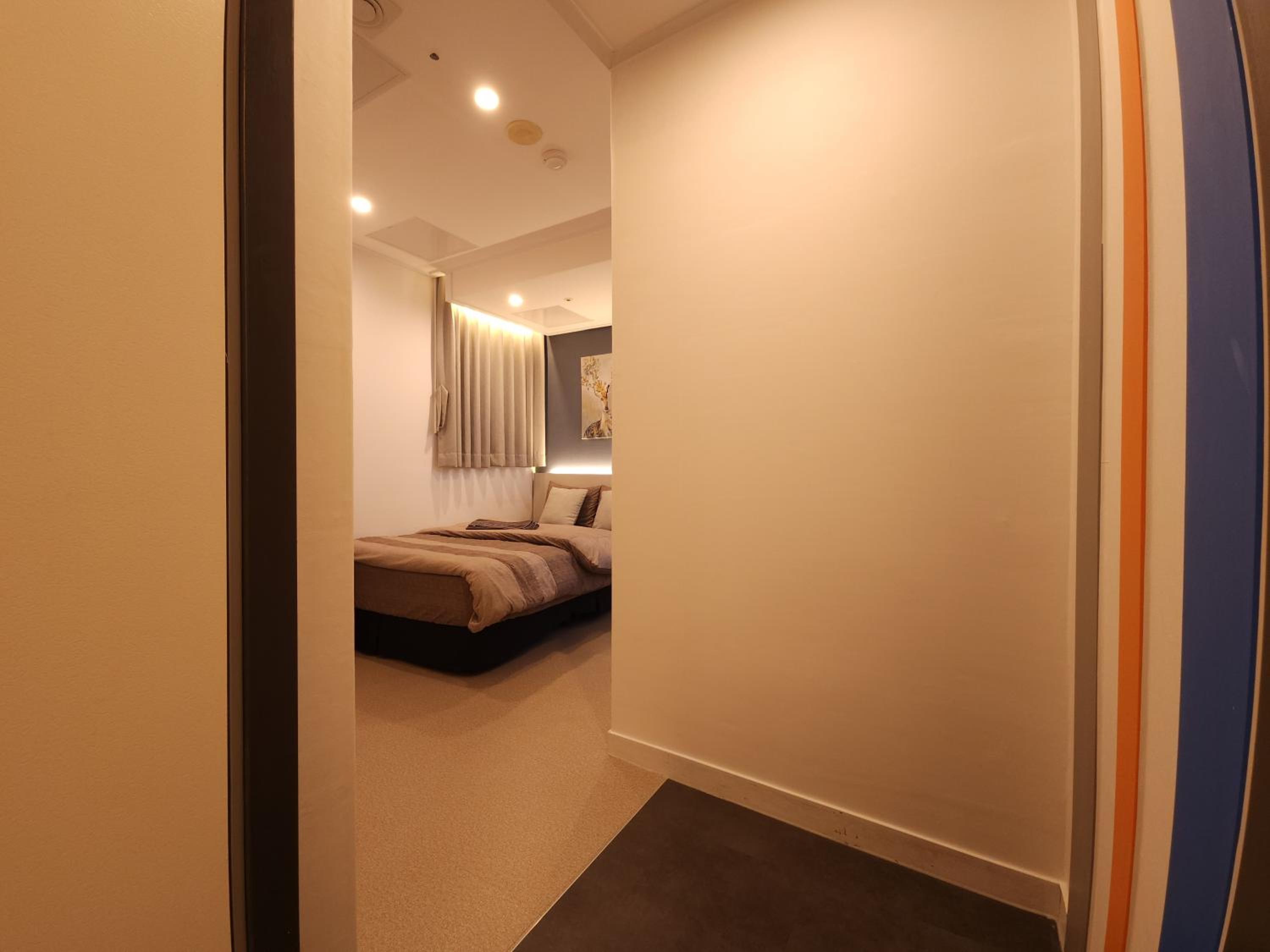 Double Room - Photo 5