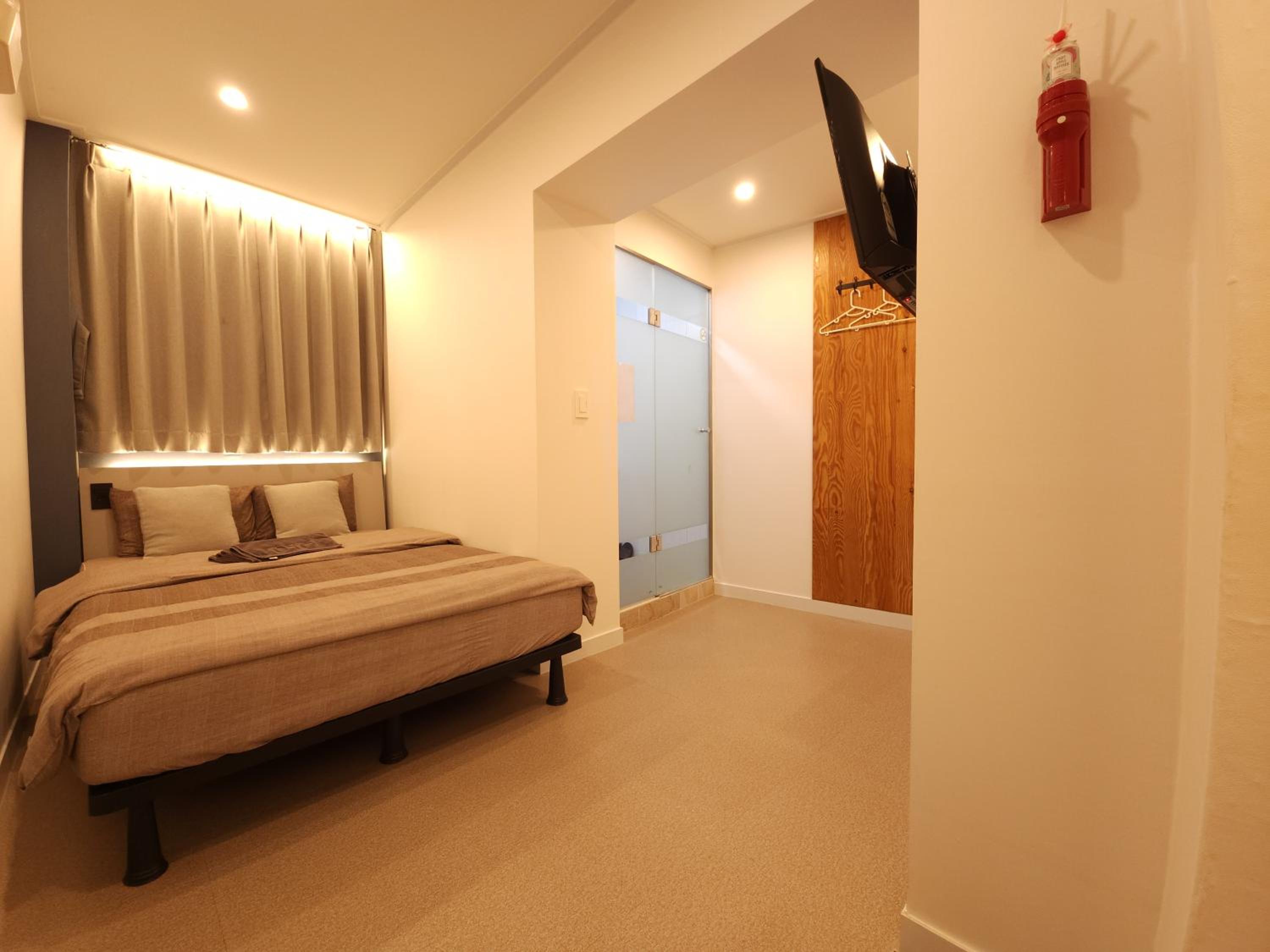 Double Room - Photo 3