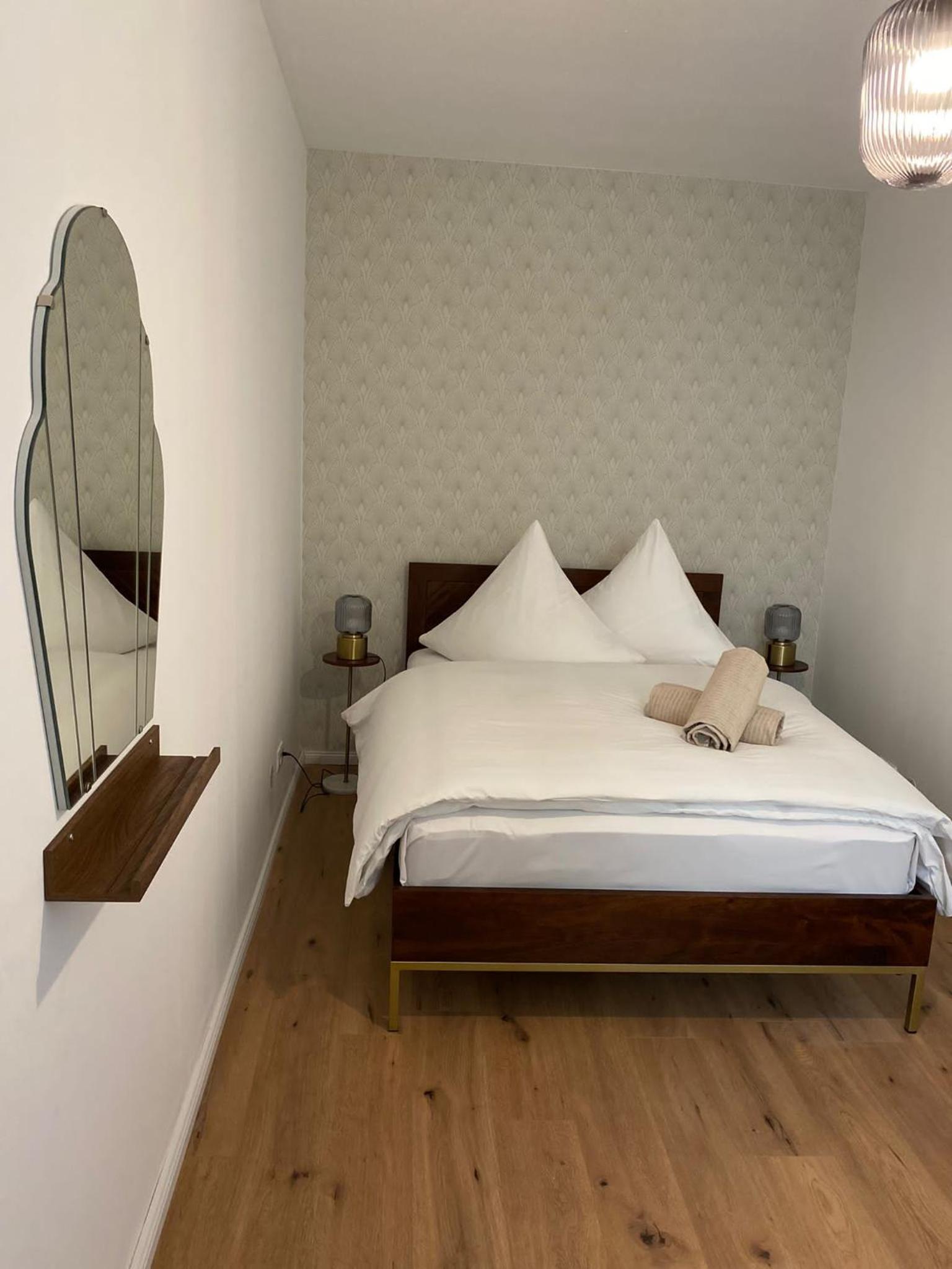 Double Room with Shared Bathroom photo 1
