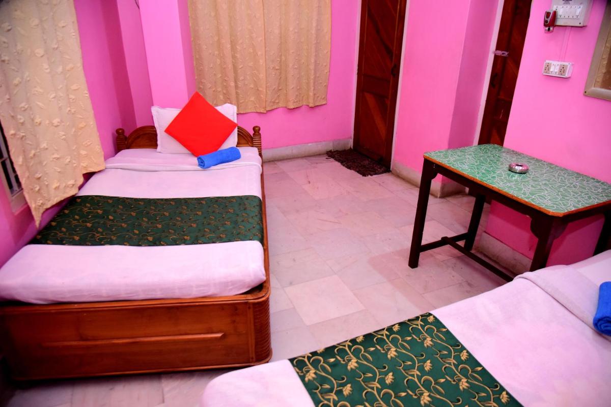Double Room with Private Bathroom photo 3