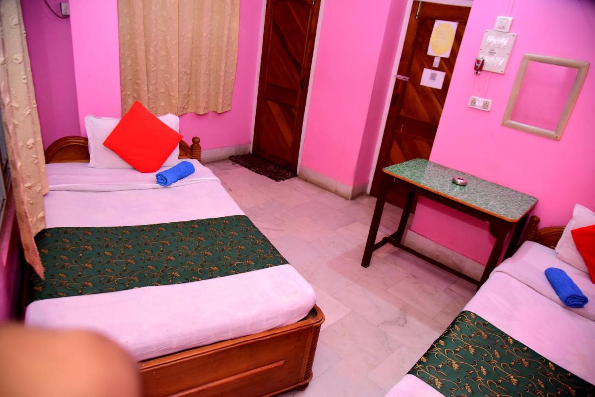 Double Room with Private Bathroom photo 1