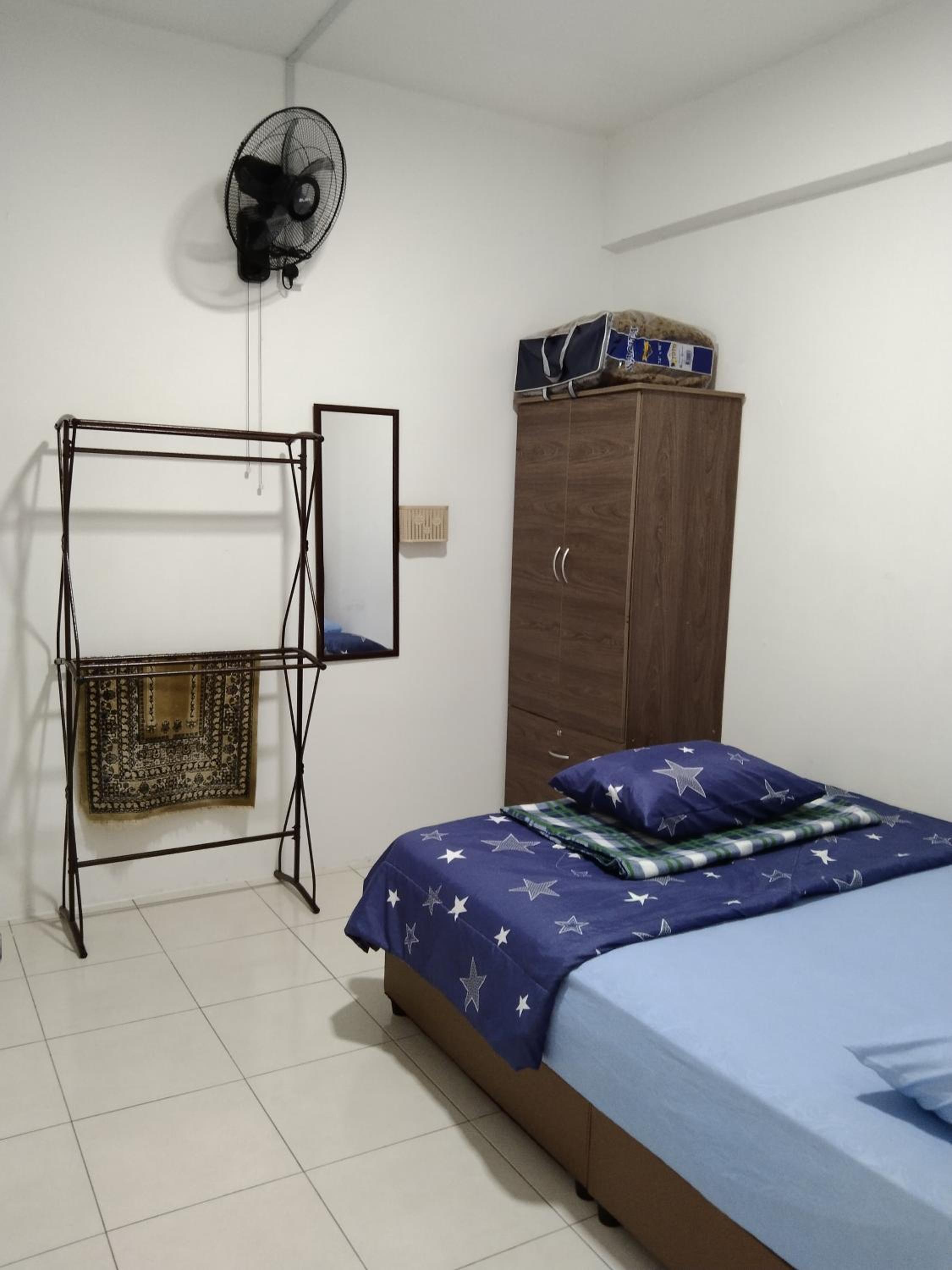 Three-Bedroom Apartment photo 2