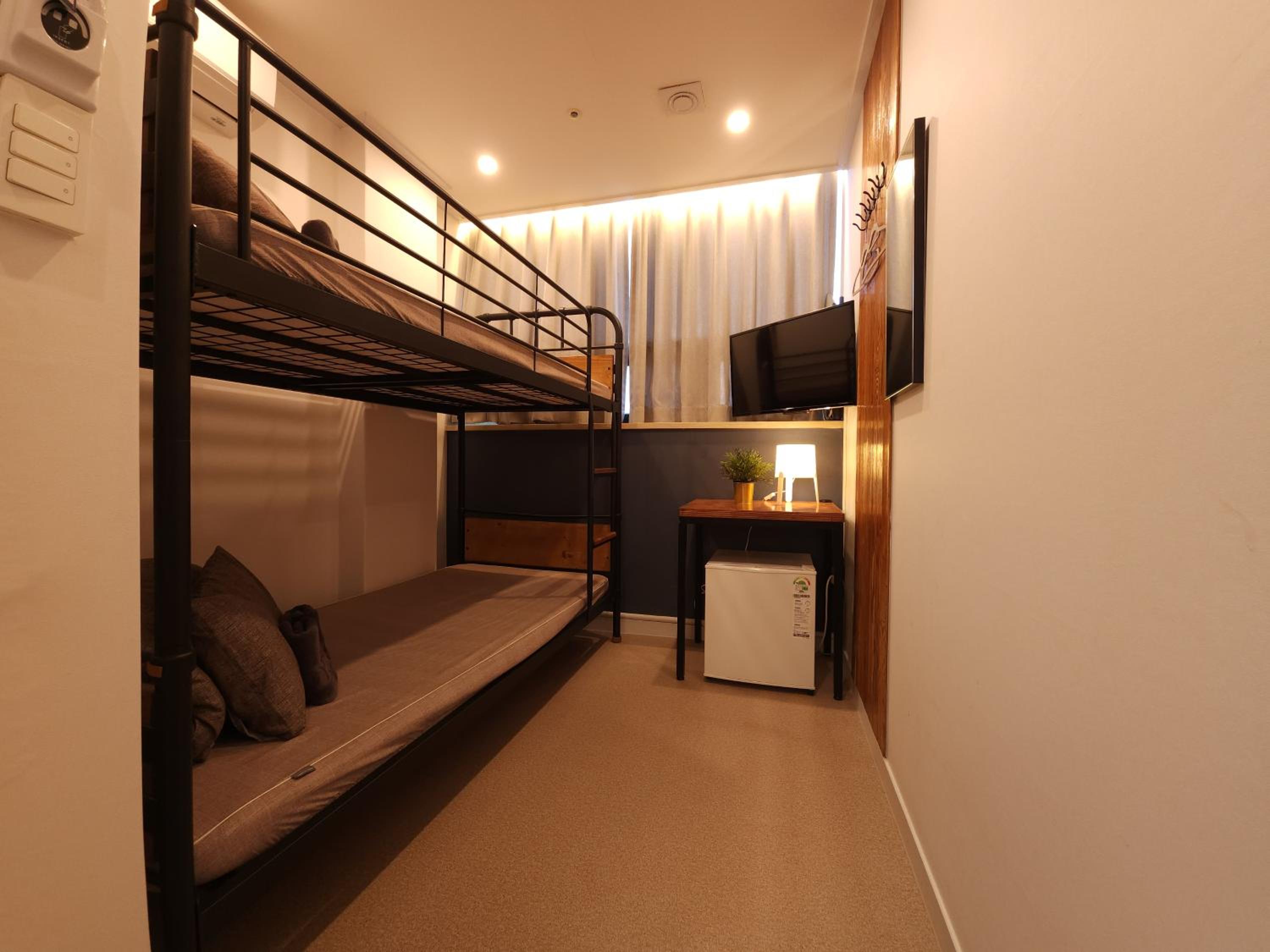 Twin Room - Photo 1