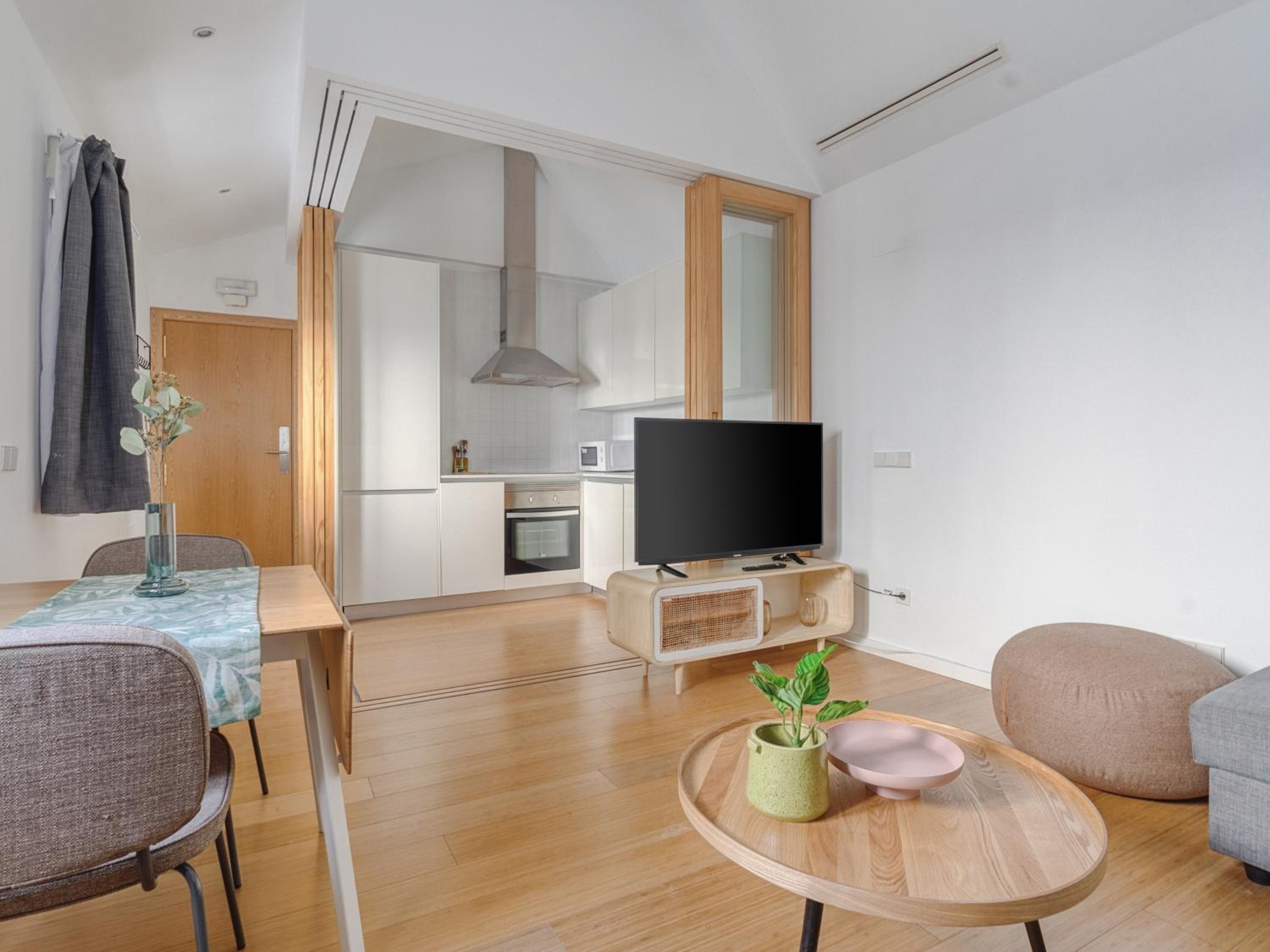 One-Bedroom Apartment - Photo 10