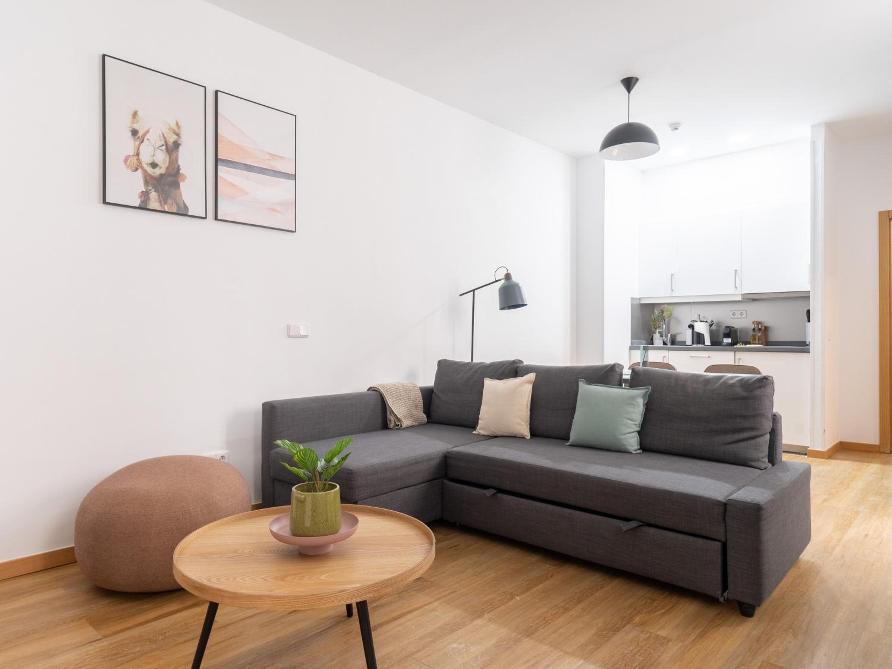 One-Bedroom Apartment - Photo 13
