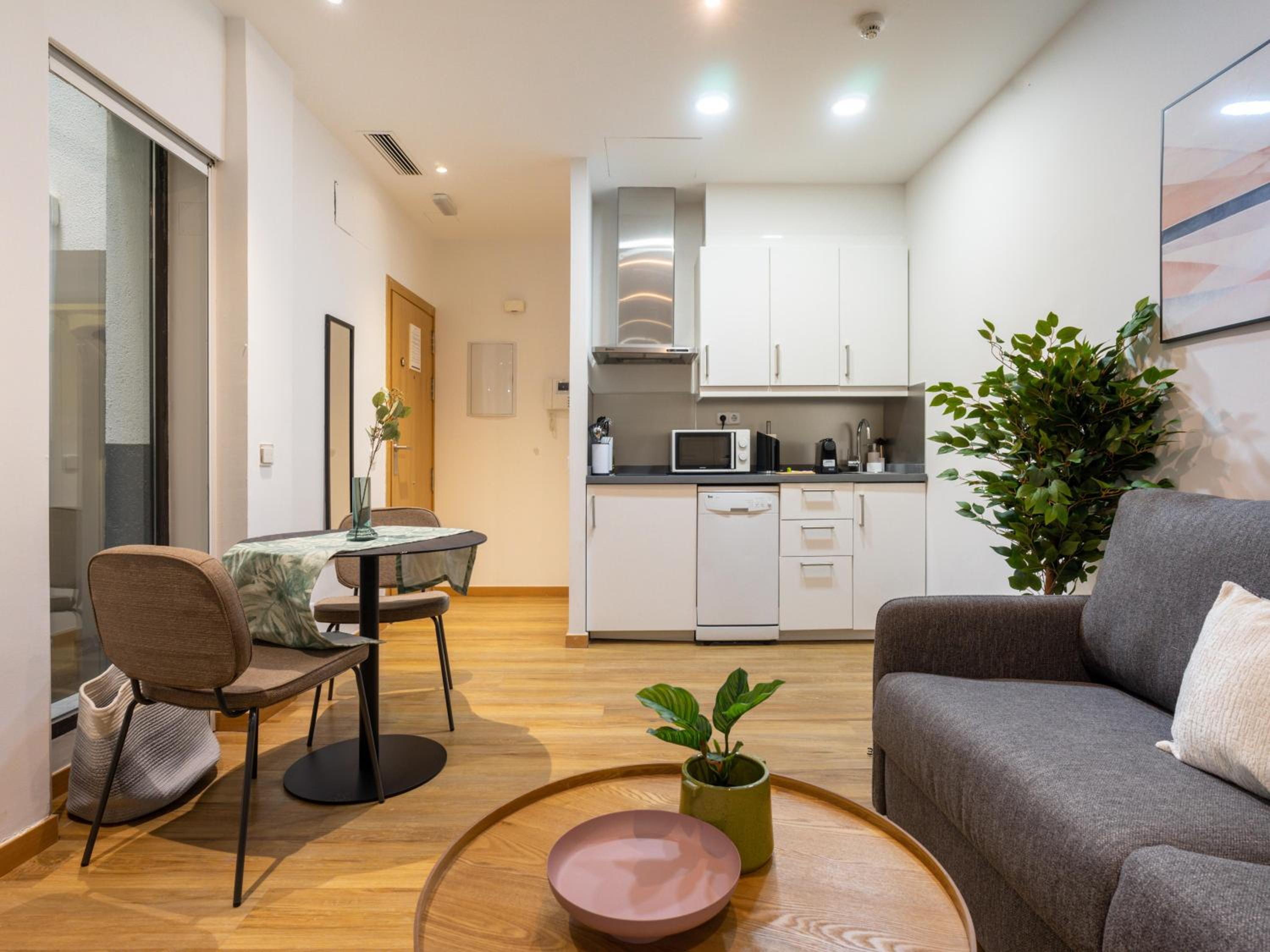 Studio Apartment - Ground Floor