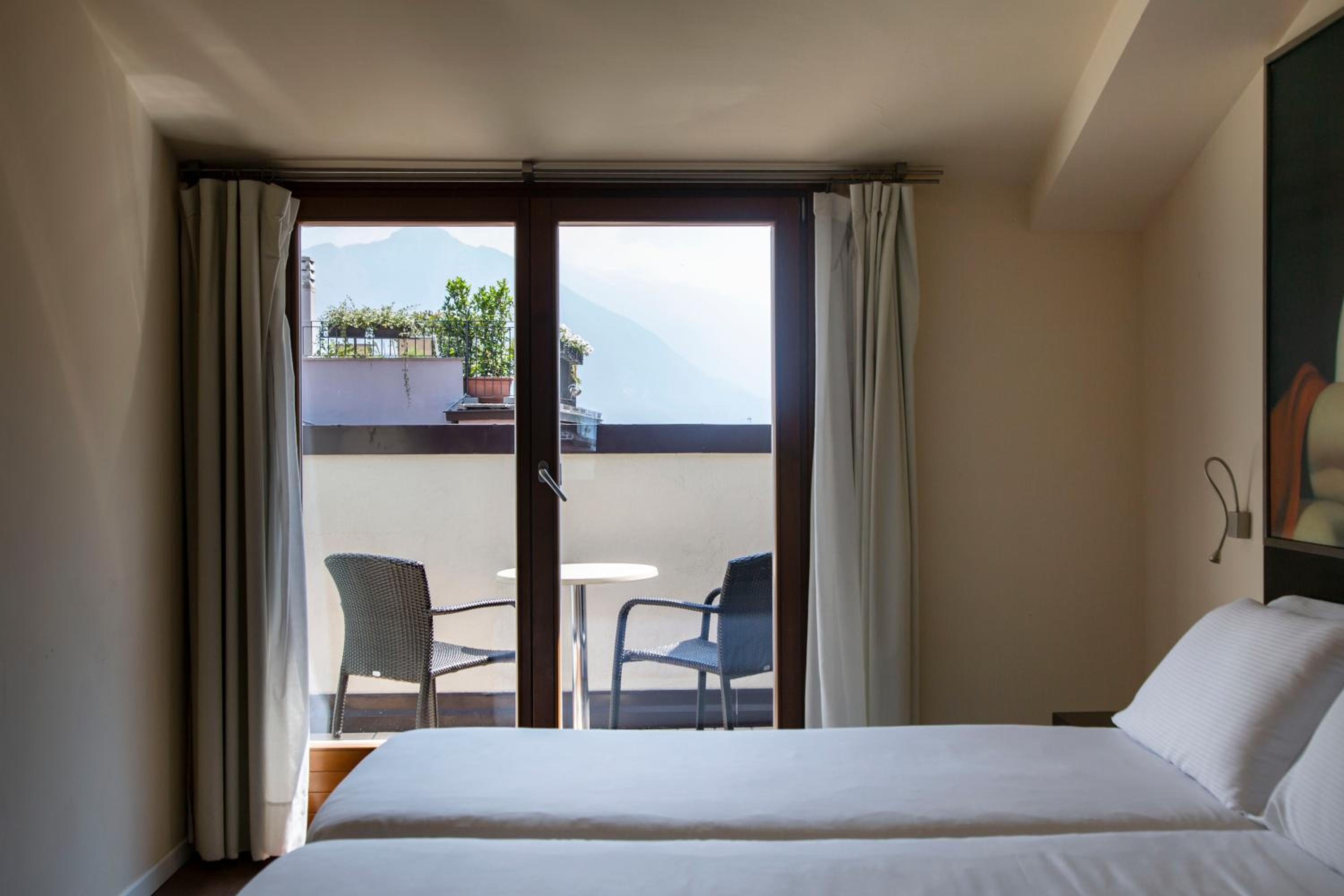 Standard Double or Twin Room with Balcony photo 3
