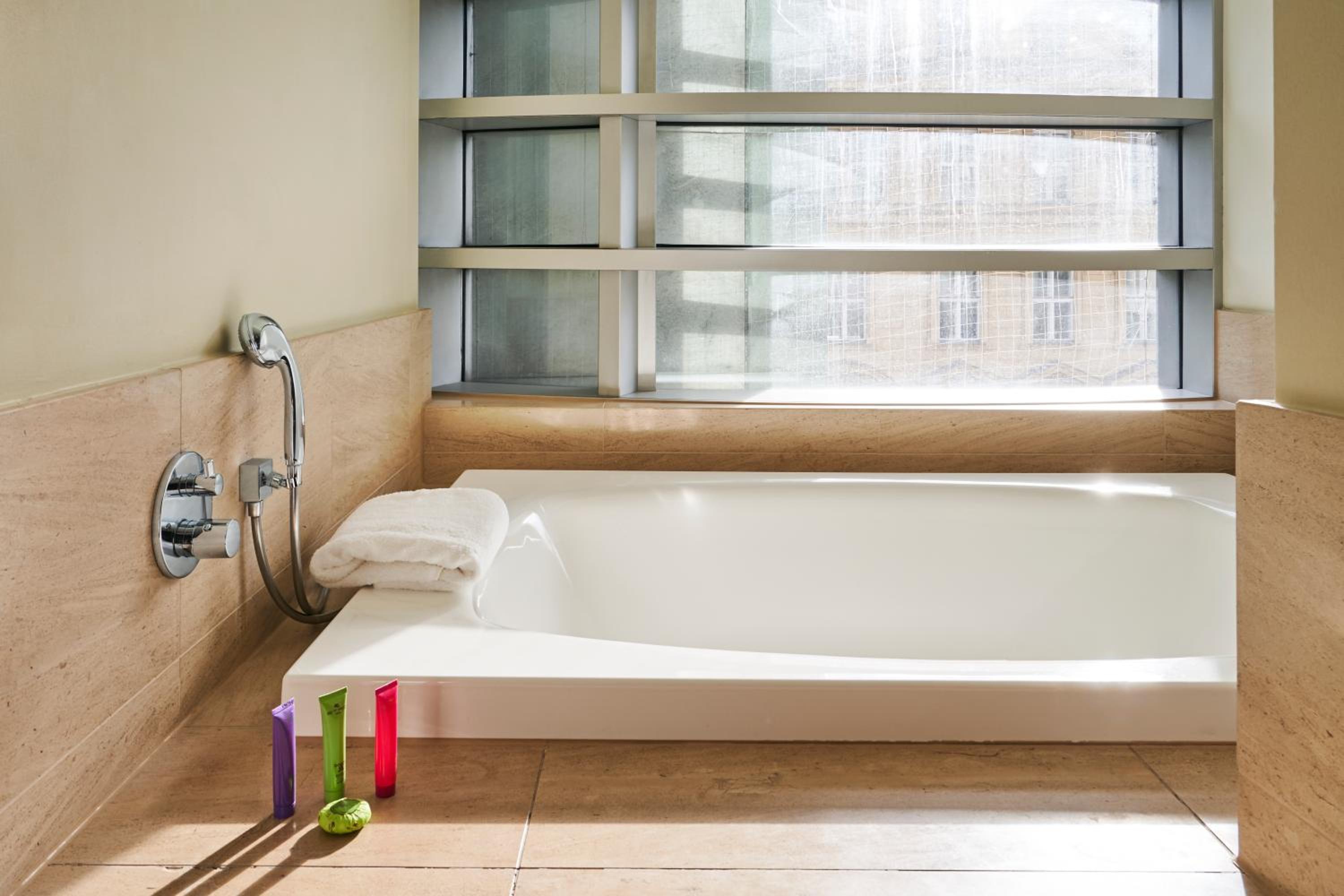 Double Room with Spa Bath